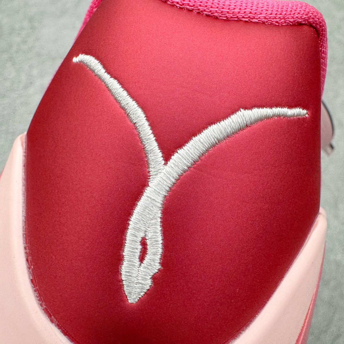 灭世MAX KOBE 9  EM Think Pink PE 科比9 低筒 篮球鞋 实战鞋 球鞋 男鞋 波鞋 粉色乳腺癌 HQ4995-600