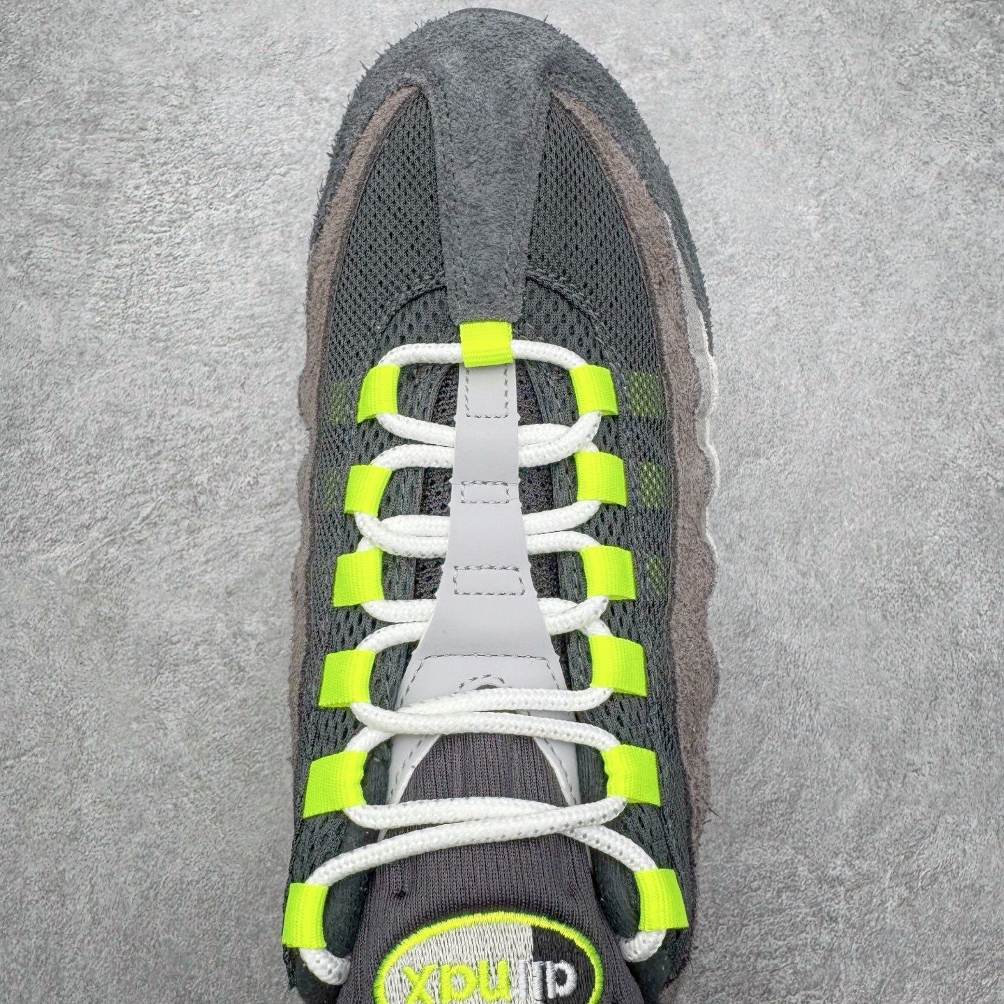 升级最终版 Corteiz Nike Air Max 95  低筒 网布防滑 运动鞋 休闲鞋 球鞋 男鞋 波鞋 灰绿 HM4738-001 