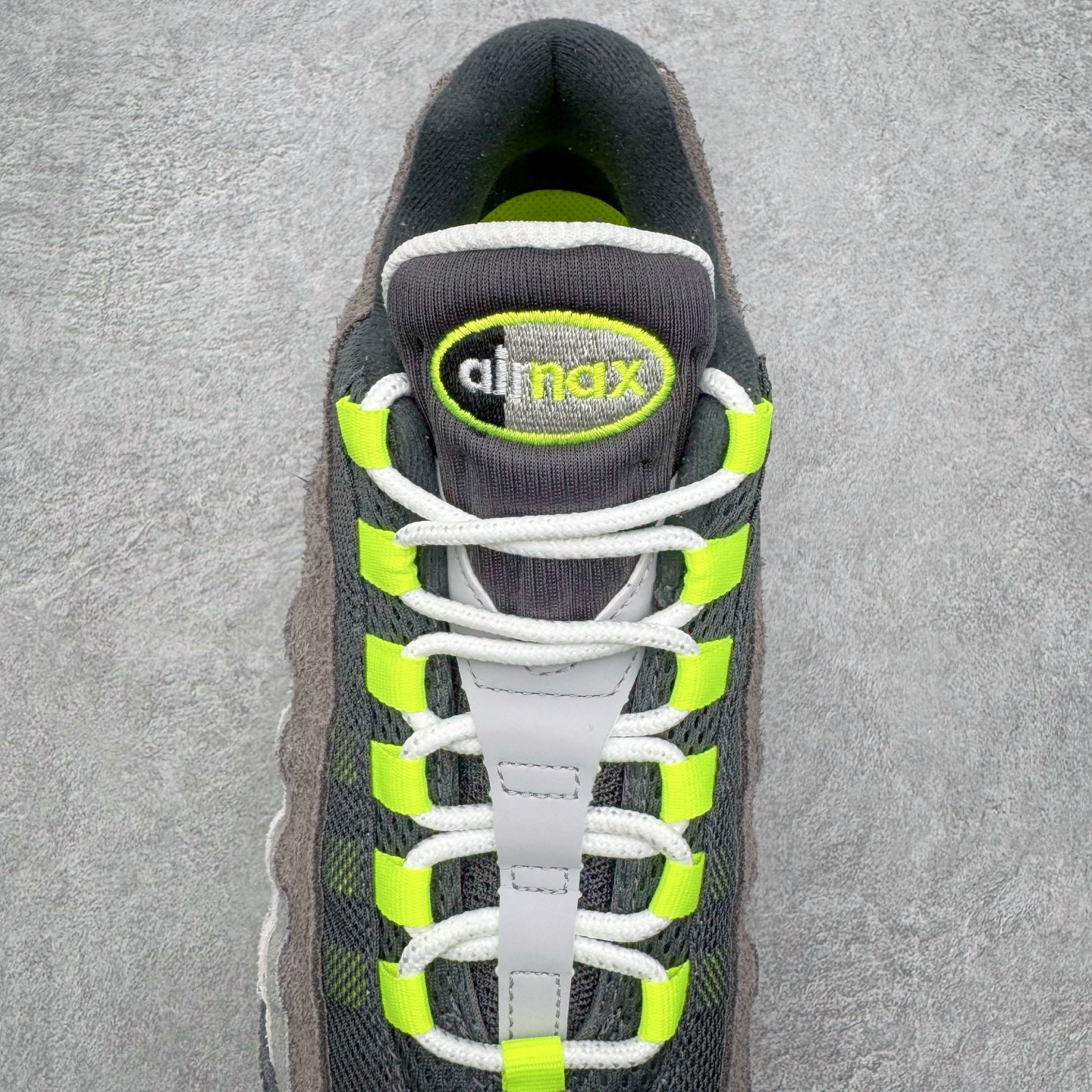 升级最终版 Corteiz Nike Air Max 95  低筒 网布防滑 运动鞋 休闲鞋 球鞋 男鞋 波鞋 灰绿 HM4738-001 