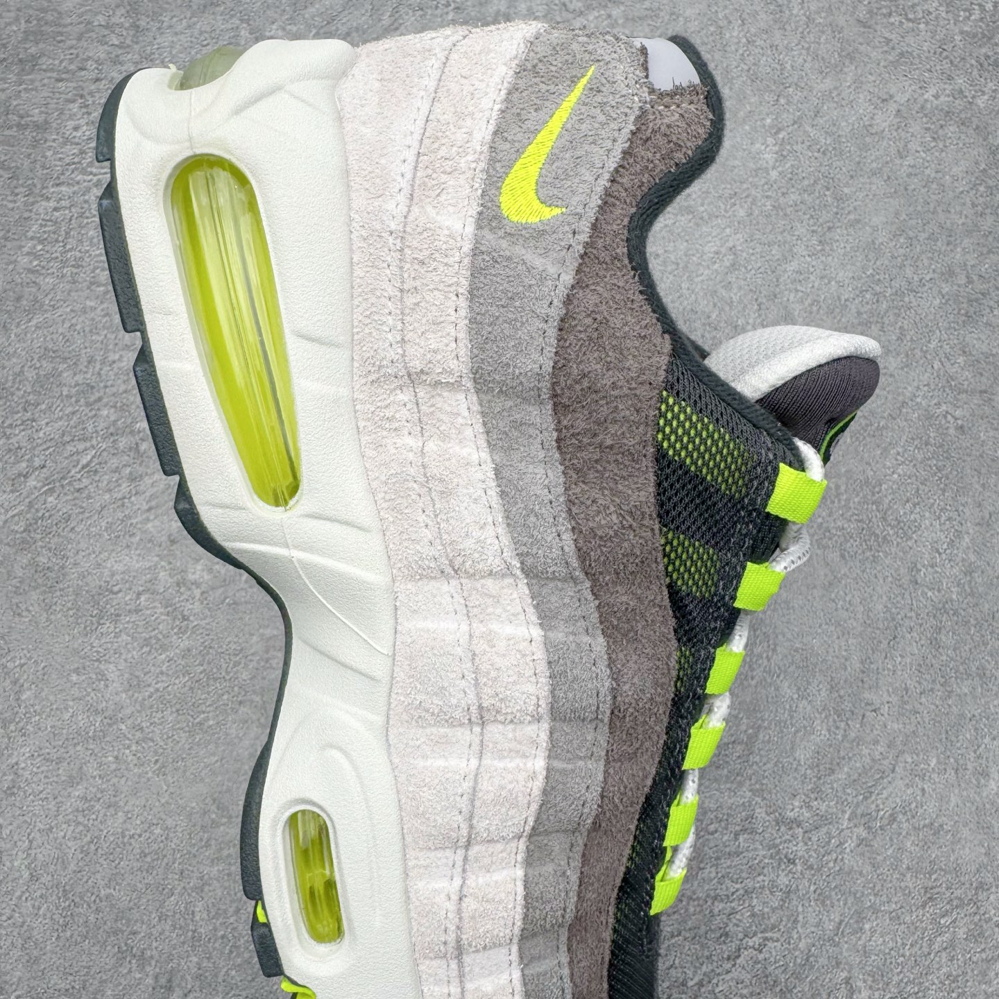 升级最终版 Corteiz Nike Air Max 95  低筒 网布防滑 运动鞋 休闲鞋 球鞋 男鞋 波鞋 灰绿 HM4738-001 