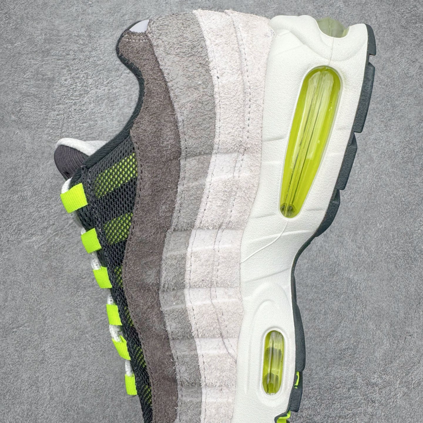 升级最终版 Corteiz Nike Air Max 95  低筒 网布防滑 运动鞋 休闲鞋 球鞋 男鞋 波鞋 灰绿 HM4738-001 