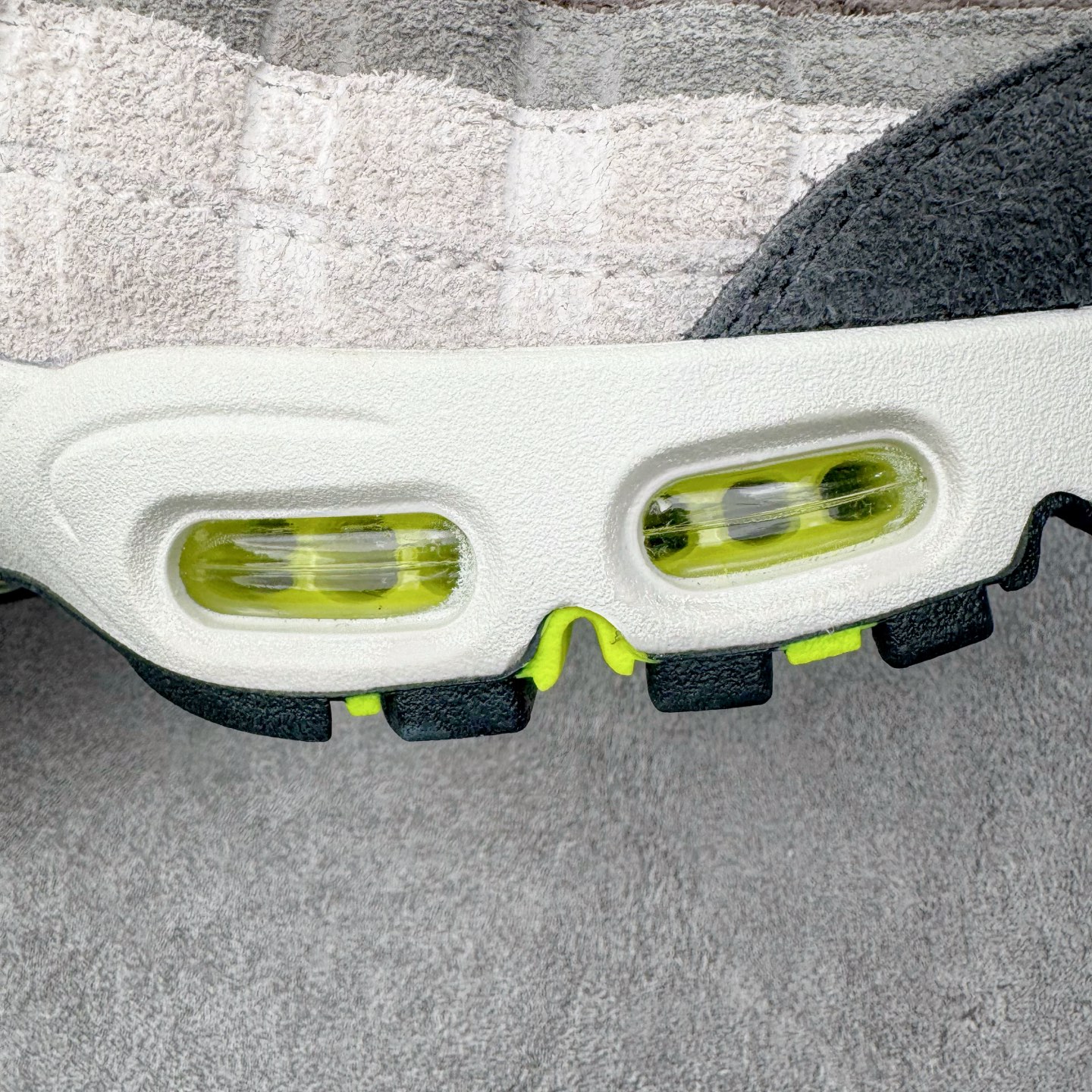 升级最终版 Corteiz Nike Air Max 95  低筒 网布防滑 运动鞋 休闲鞋 球鞋 男鞋 波鞋 灰绿 HM4738-001 