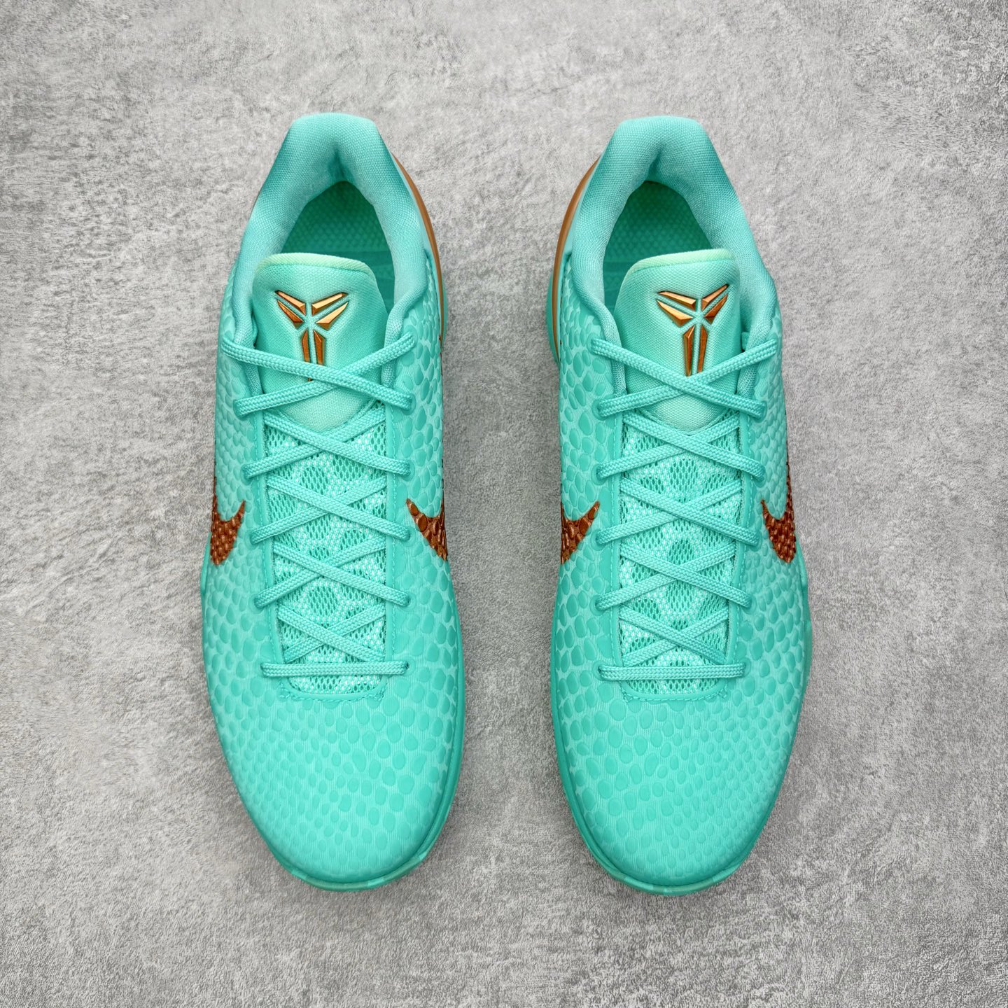 GX Kobe6  前掌Zoom Turbo 气垫 后掌EVA缓震 低筒 球鞋 籃球鞋 實戰鞋 真碳板 男鞋 波鞋 自由女神 IO5774-300