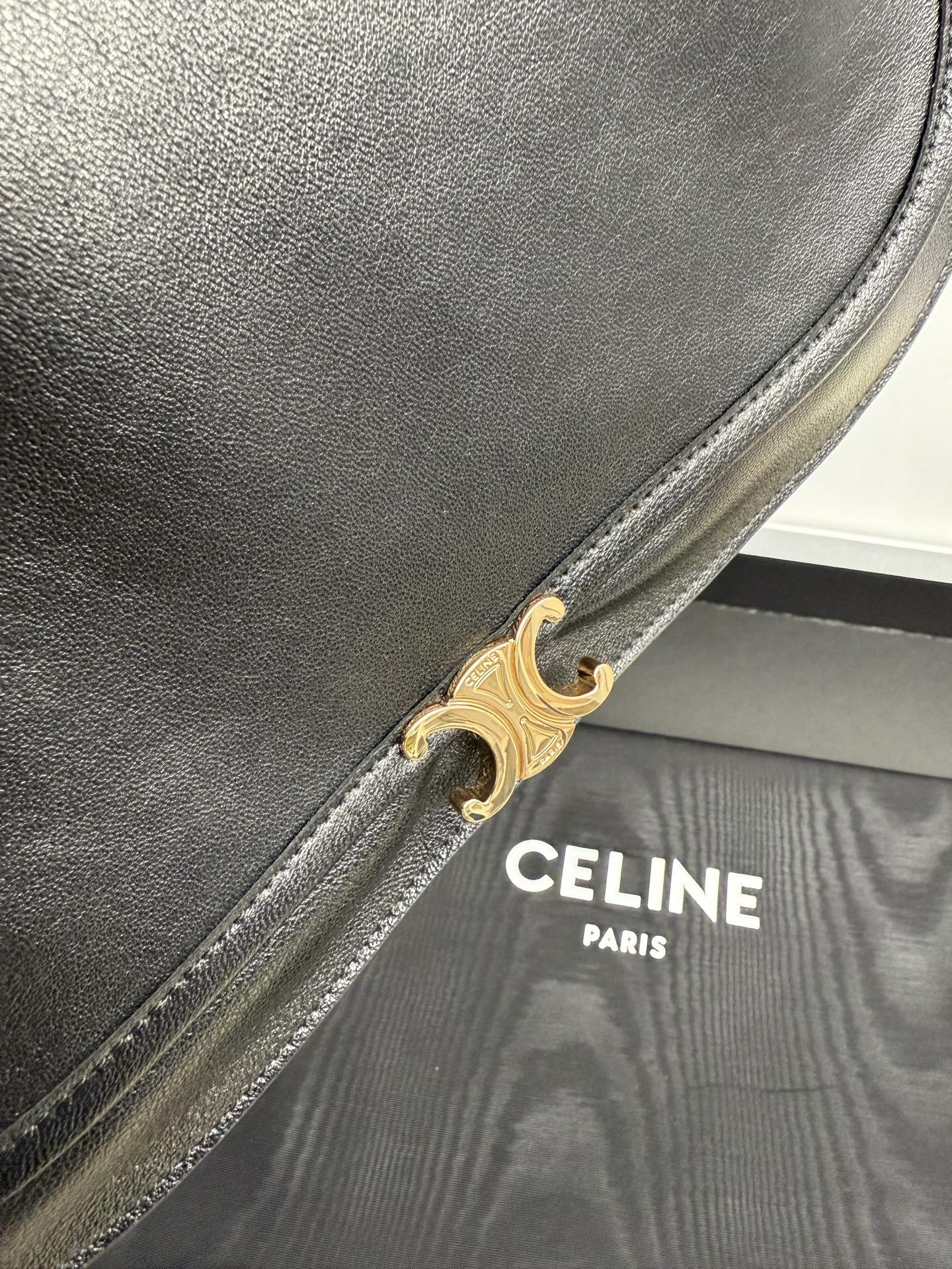 34CM CELINE Besace 赛琳 托特包 手提包 单肩包 斜挎包 黑色金标 123632T88-38NO