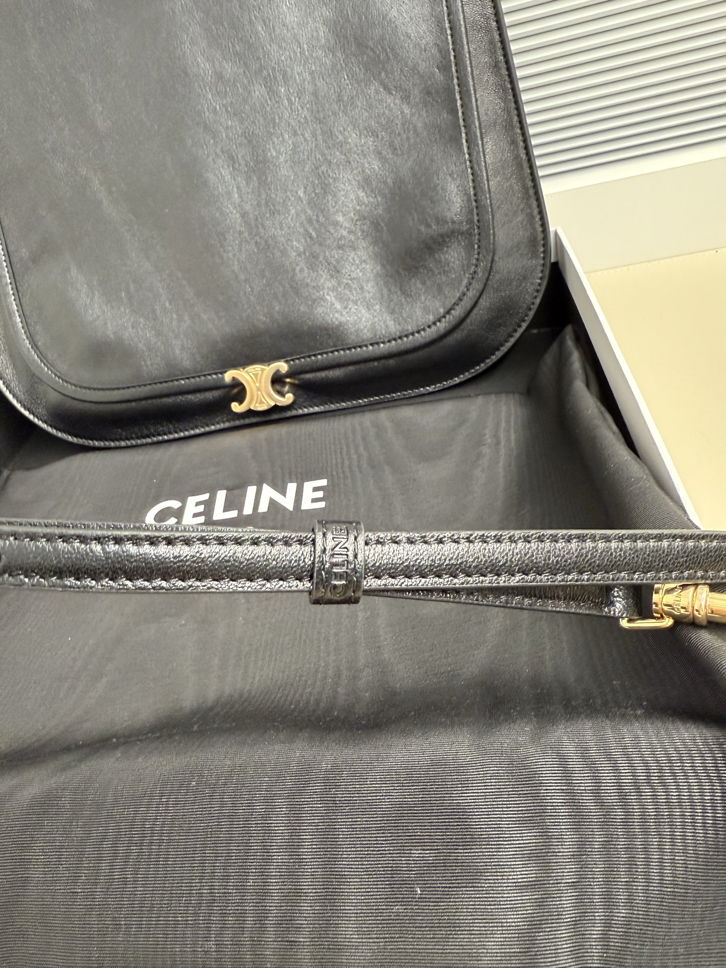34CM CELINE Besace 赛琳 托特包 手提包 单肩包 斜挎包 黑色金标 123632T88-38NO