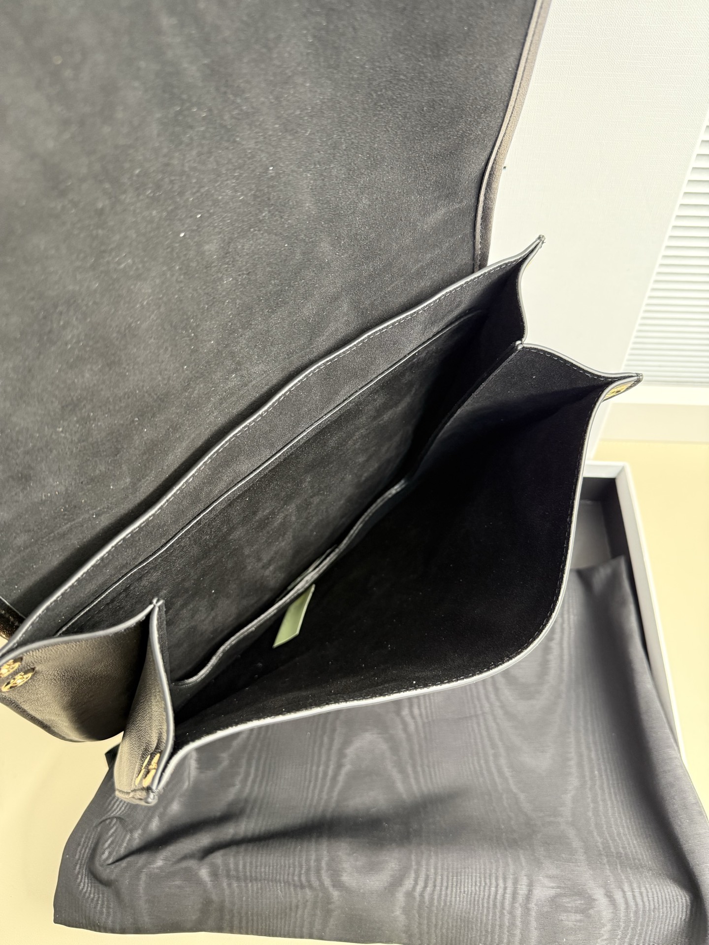 34CM CELINE Besace 赛琳 托特包 手提包 单肩包 斜挎包 黑色金标 123632T88-38NO