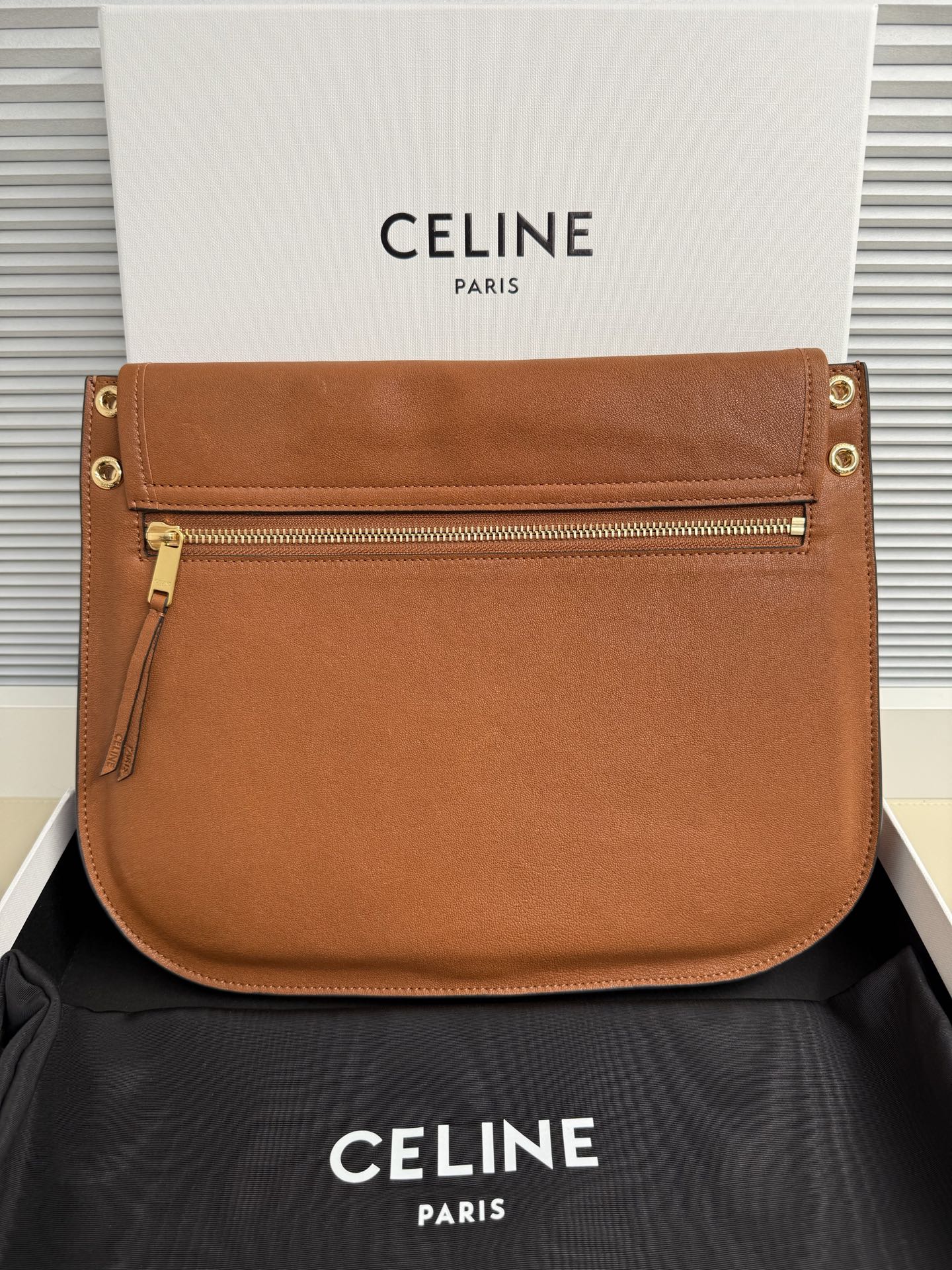 34CM CELINE Triomphe Besace 赛琳 托特包 手提包 单肩包 斜挎包 褐色123632T88-GFY5