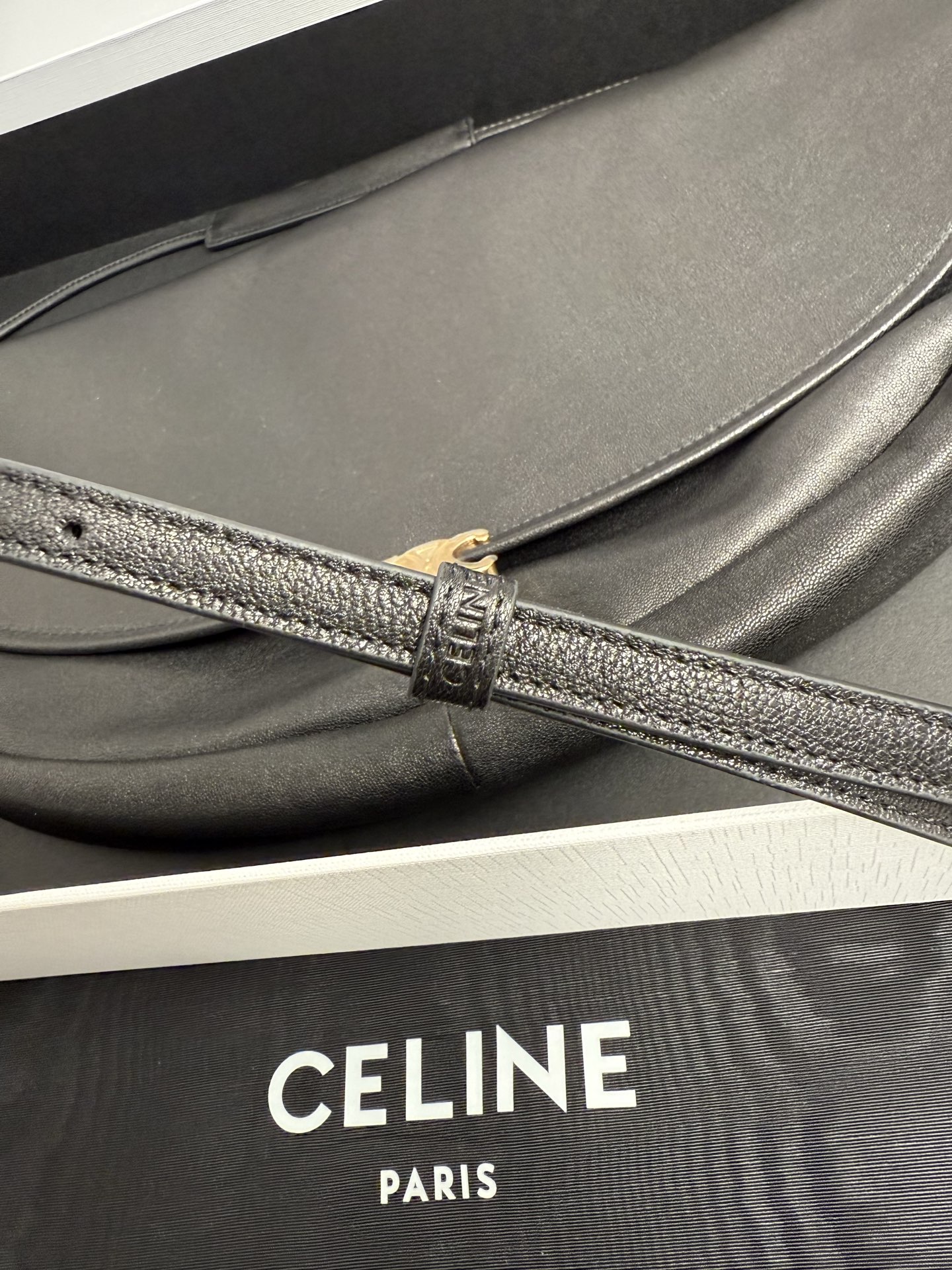 CELINE Triomphe  赛琳 托特包 手提包 单肩包 斜挎包 黑色 124142T88-38NO