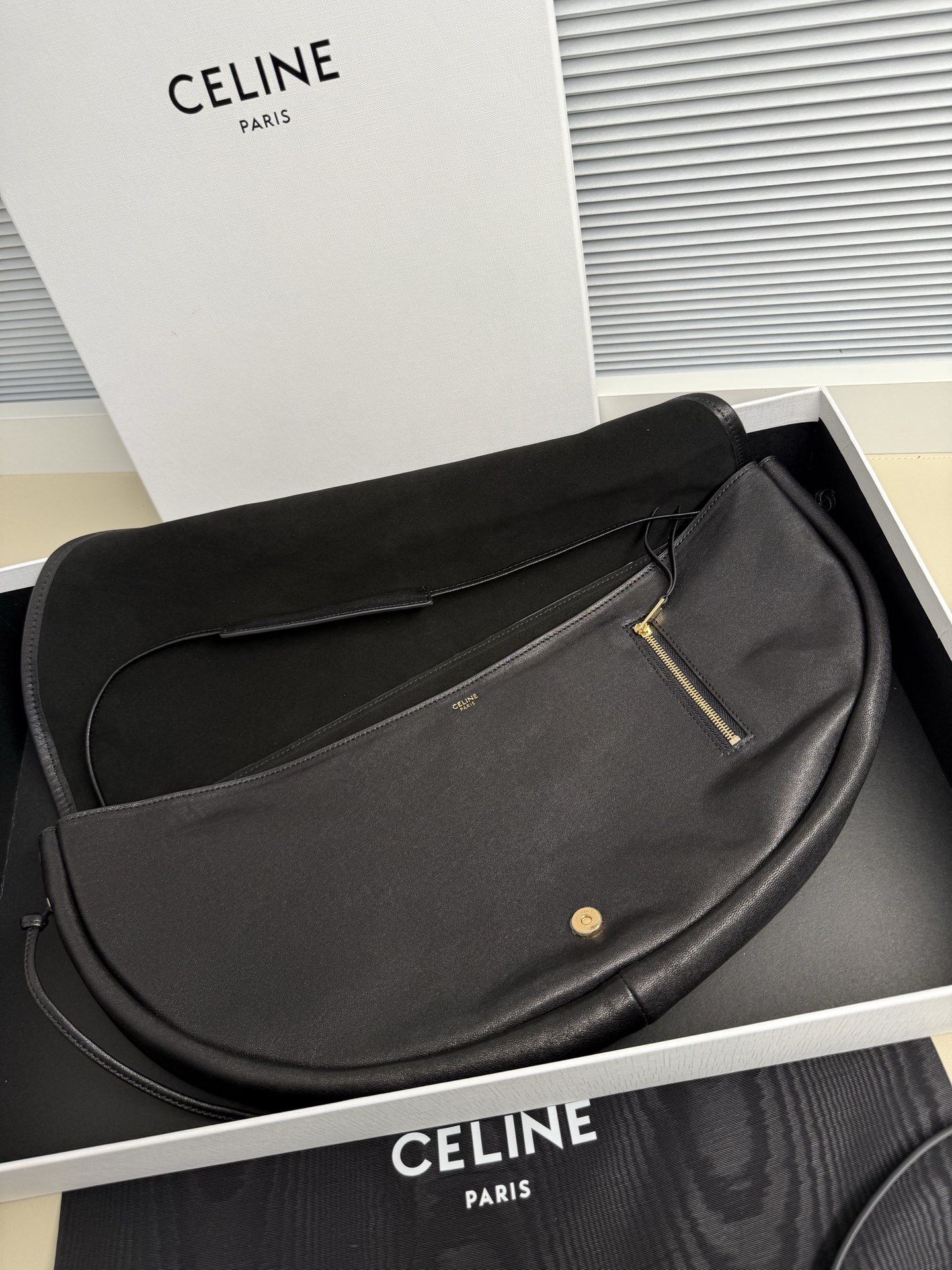 CELINE Triomphe  赛琳 托特包 手提包 单肩包 斜挎包 黑色 124142T88-38NO