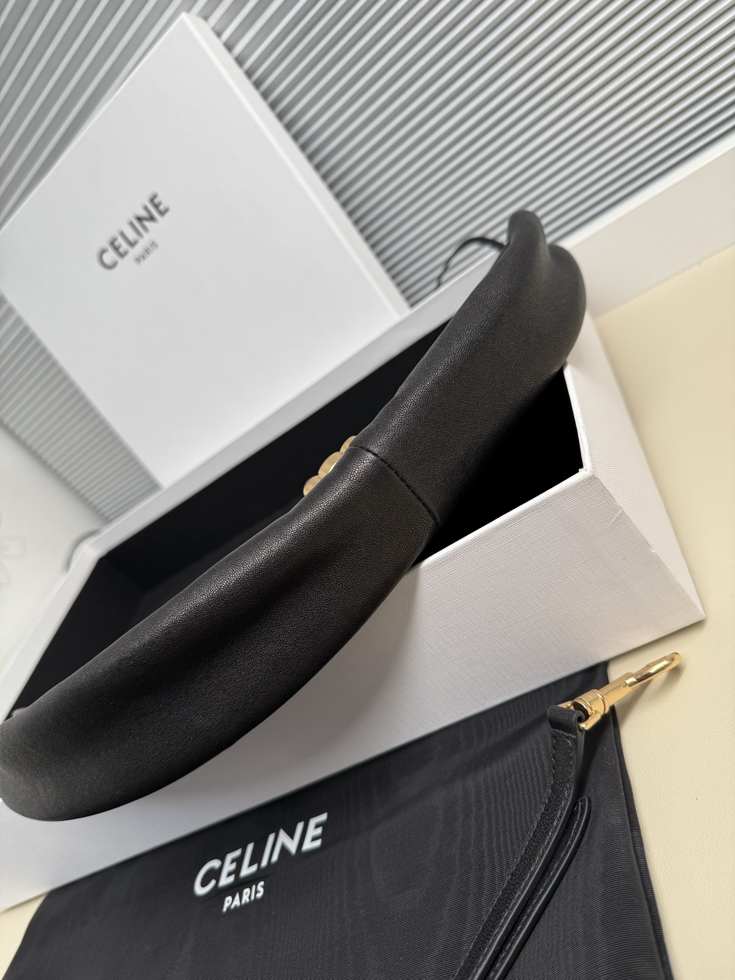 CELINE Triomphe  赛琳 托特包 手提包 单肩包 斜挎包 黑色 124142T88-38NO