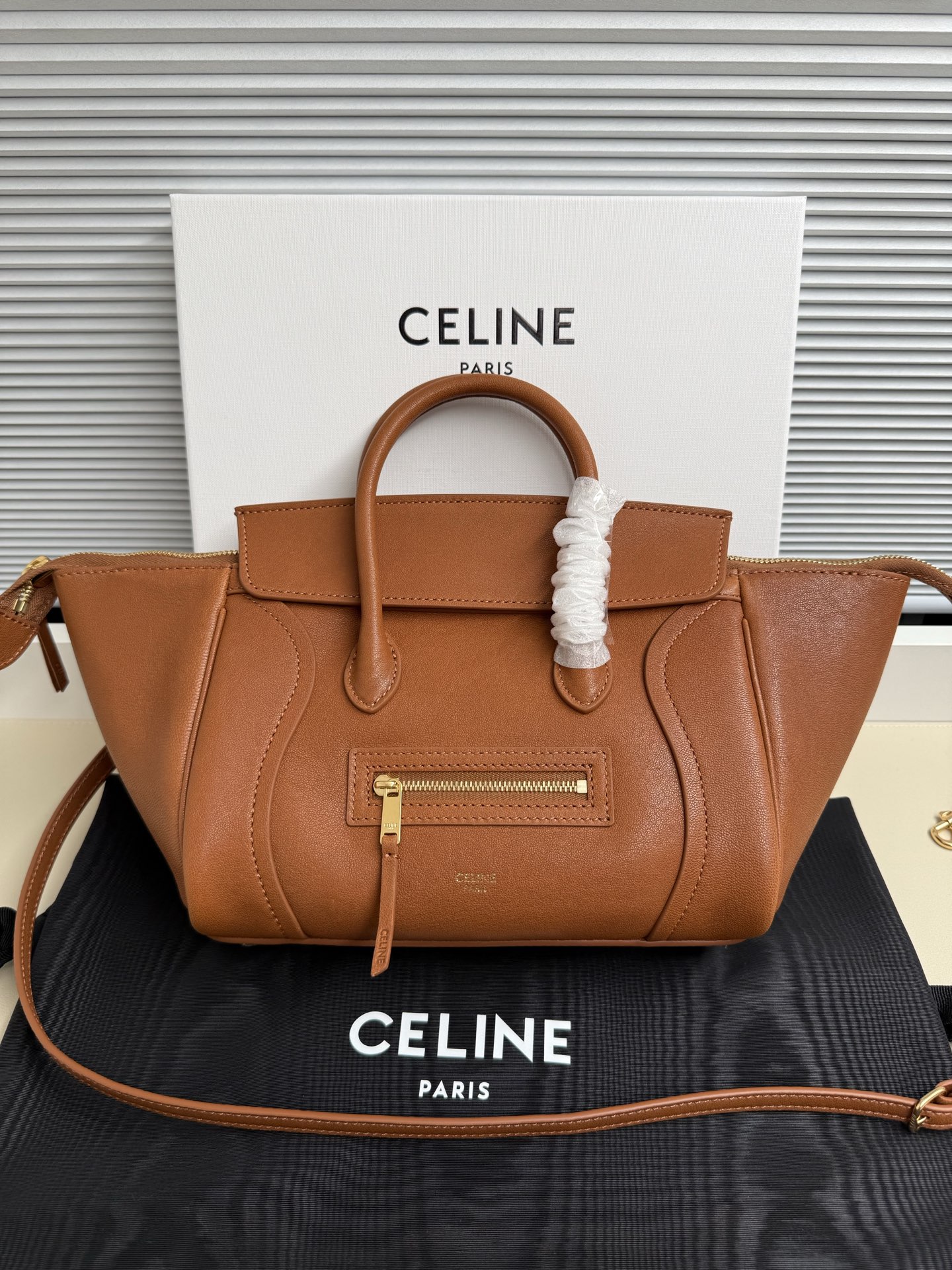 CELINE Luggage 赛琳 托特包 手提包 单肩包 斜挎包 棕色 L100E3GW2