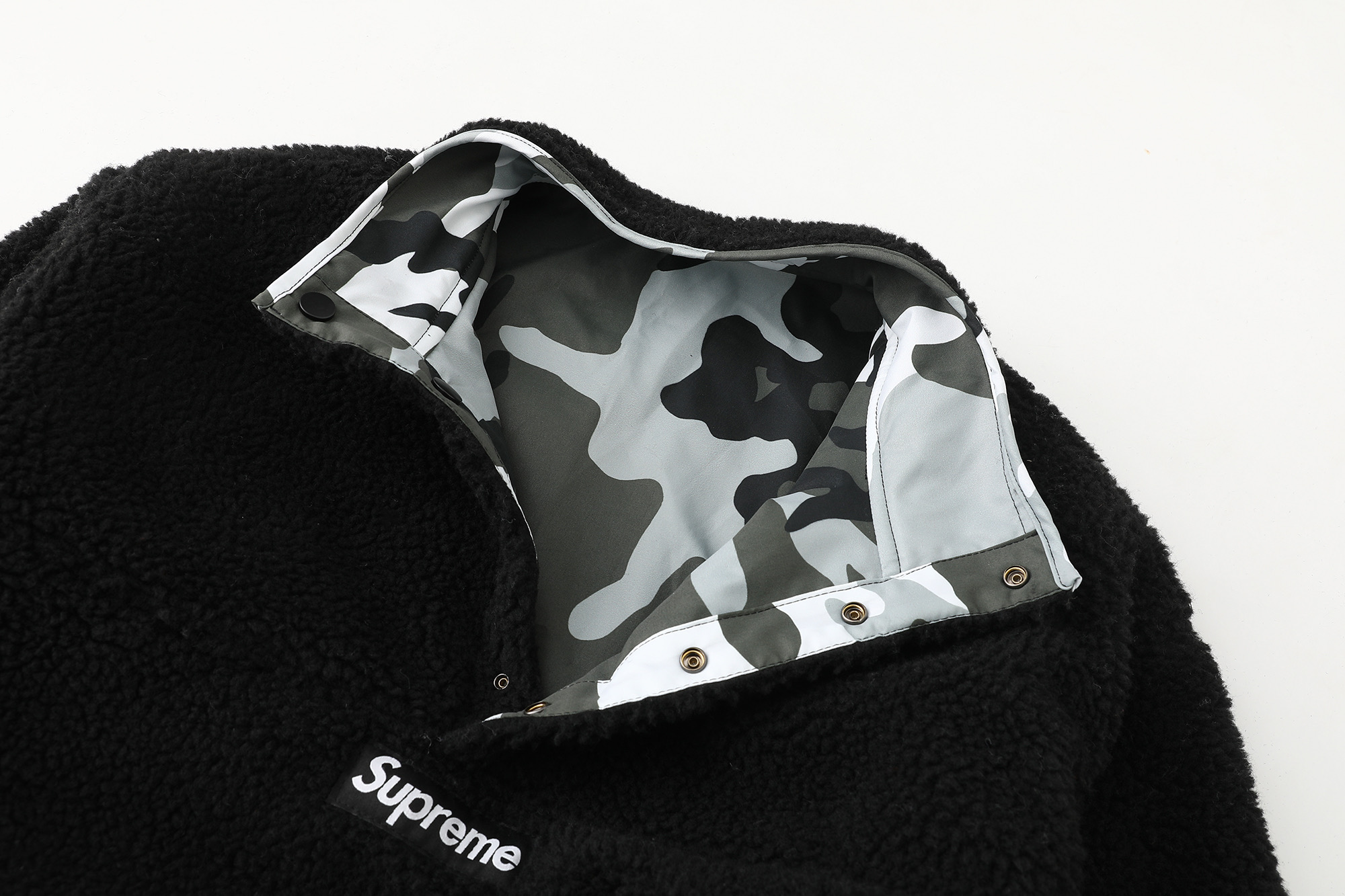 Supreme POLARTEC 联名款 FW25 WEEK8 Polartec Shearling Reversible Pullover 双面穿羊羔毛半拉链套头外套  凤搂 男女同款 黑色 绿色 粉色 树枝迷彩