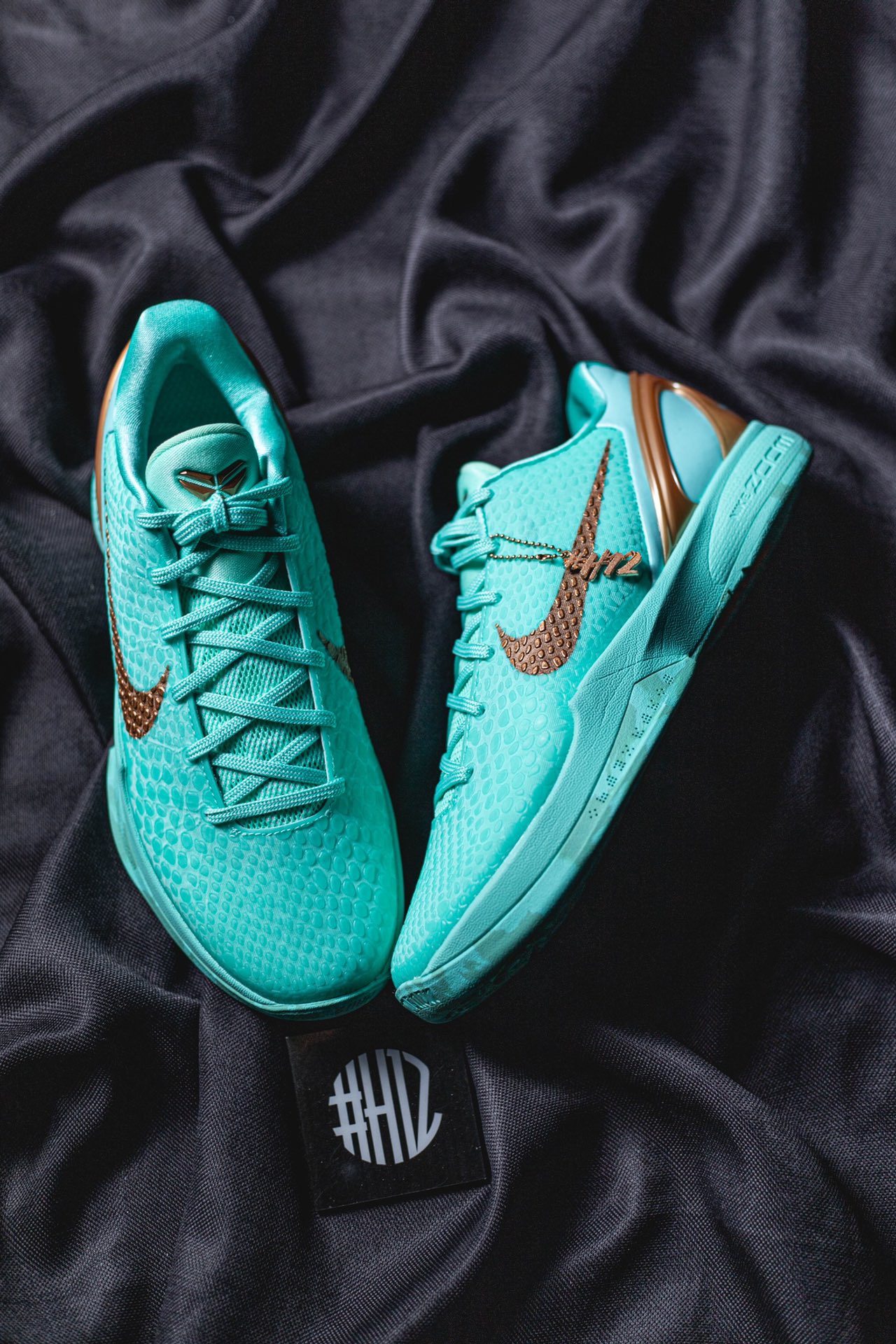 H12/KW  Jalen Brunson Kobe6  前掌Zoom Turbo 气垫 后掌EVA缓震 低筒 球鞋 籃球鞋 實戰鞋 真碳板 男鞋 波鞋 自由女神 IO5774-300