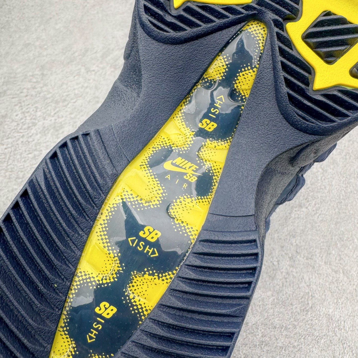 升级最终版Eric Koston x  Nike Air Max 95 "Obsidian and Speed Yellow   低筒 网布防滑 运动鞋 休闲鞋 球鞋 男鞋 波鞋蓝白 HQ8492-400