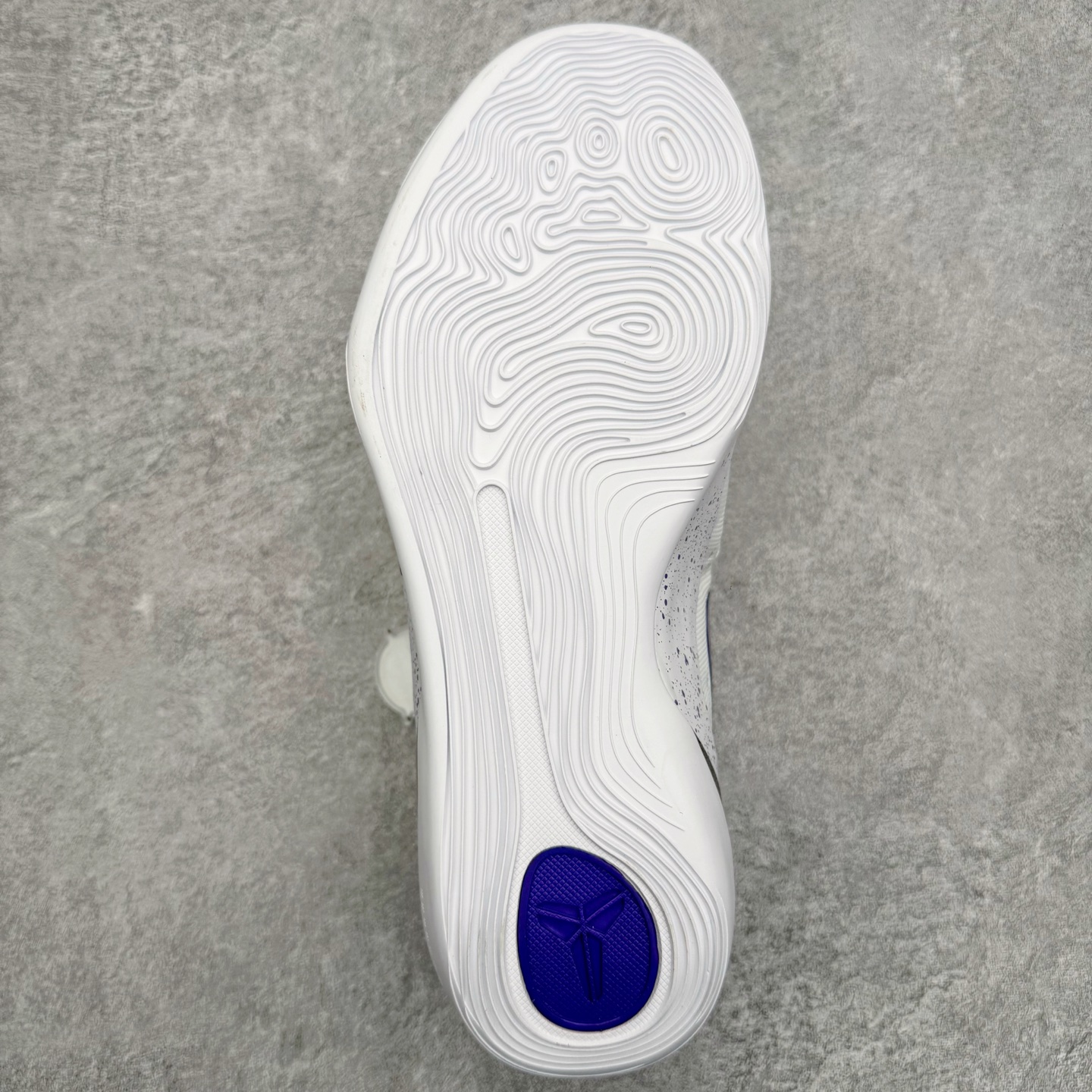 灭世MAX KOBE 9  EM  PE 科比9 低筒 篮球鞋 实战鞋 球鞋 男鞋 波鞋 白紫 IH1401-100