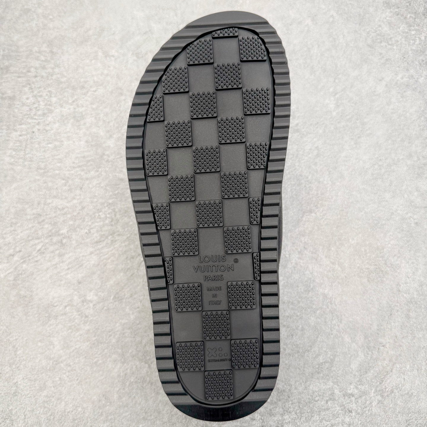 LV拖鞋 Louis Vuitton  MiaMi 路易威登 包头 时尚凉拖 室内外休闲鞋 老花 黑色 1AIXCQ