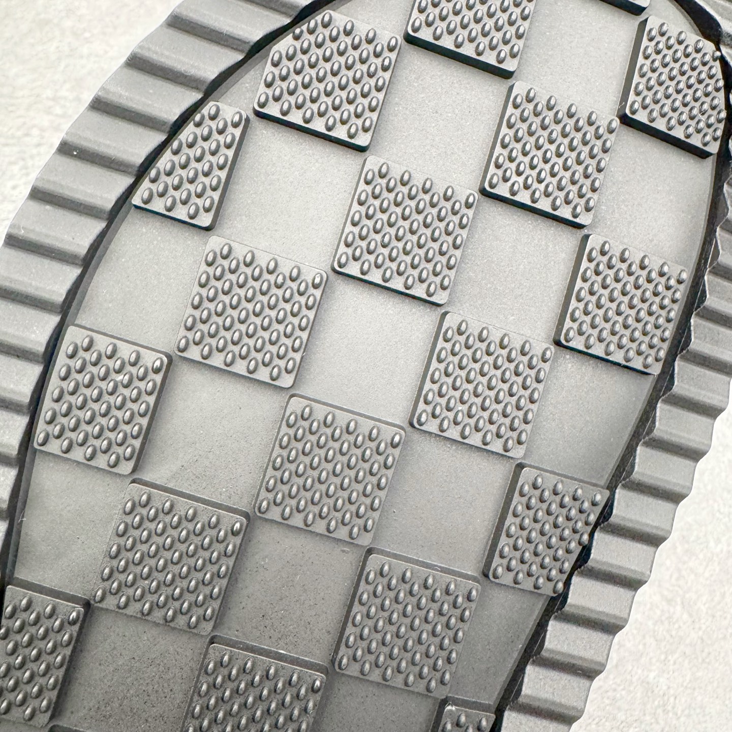 LV拖鞋 Louis Vuitton  MiaMi 路易威登 包头 时尚凉拖 室内外休闲鞋 老花 黑色 1AIXCQ