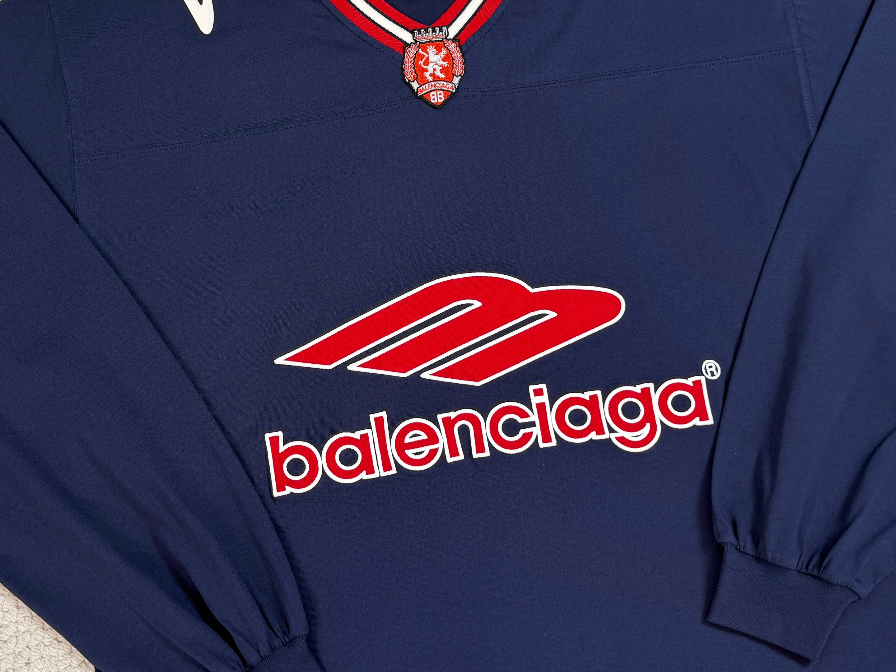 Balenciaga 巴黎世家 FW25 FOOTBALL 3B  V领  T恤 长袖 速干 足球衣  宽松 男款A5 蓝色  857085