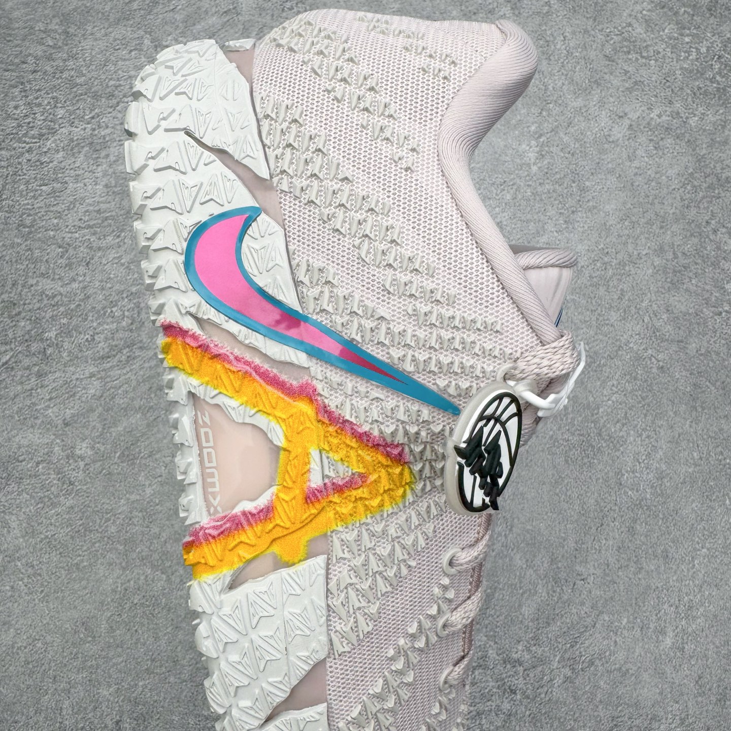 灭世 MAX Nike Zoom JA3 三代 低筒 前後氣墊 耐磨透氣 實戰籃球鞋 波鞋 球鞋 男鞋 波鞋  浅粉 IH2374-001