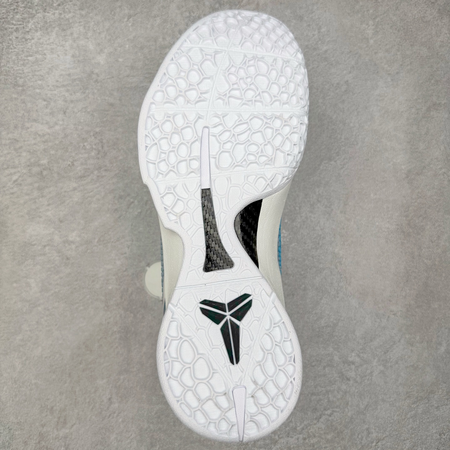 灭世MAX Kobe6  前掌Zoom Turbo 气垫 后掌EVA缓震 低筒 球鞋 籃球鞋 實戰鞋 真碳板 男鞋 波鞋 克拉克北卡蓝 IO3672-400