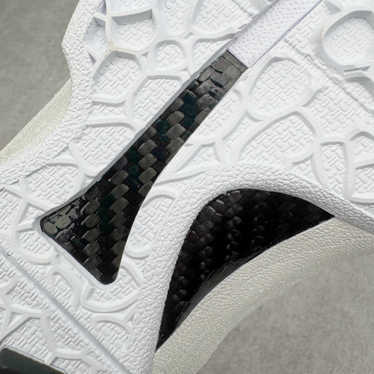 灭世MAX Kobe6  前掌Zoom Turbo 气垫 后掌EVA缓震 低筒 球鞋 籃球鞋 實戰鞋 真碳板 男鞋 波鞋 克拉克北卡蓝 IO3672-400