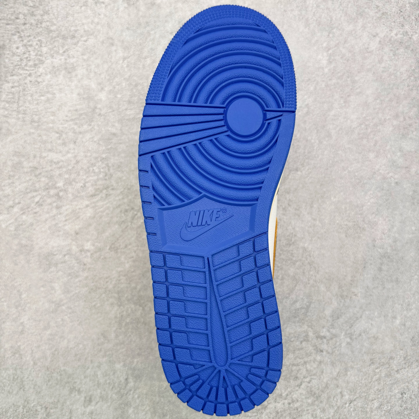 Union LA x Fragment Design x Air Jordan Retro High NRG  AJ1   高筒 球鞋 休閒鞋 板鞋 波鞋 潮鞋 男鞋女鞋 接灰 闪电白蓝红 IO7847-002