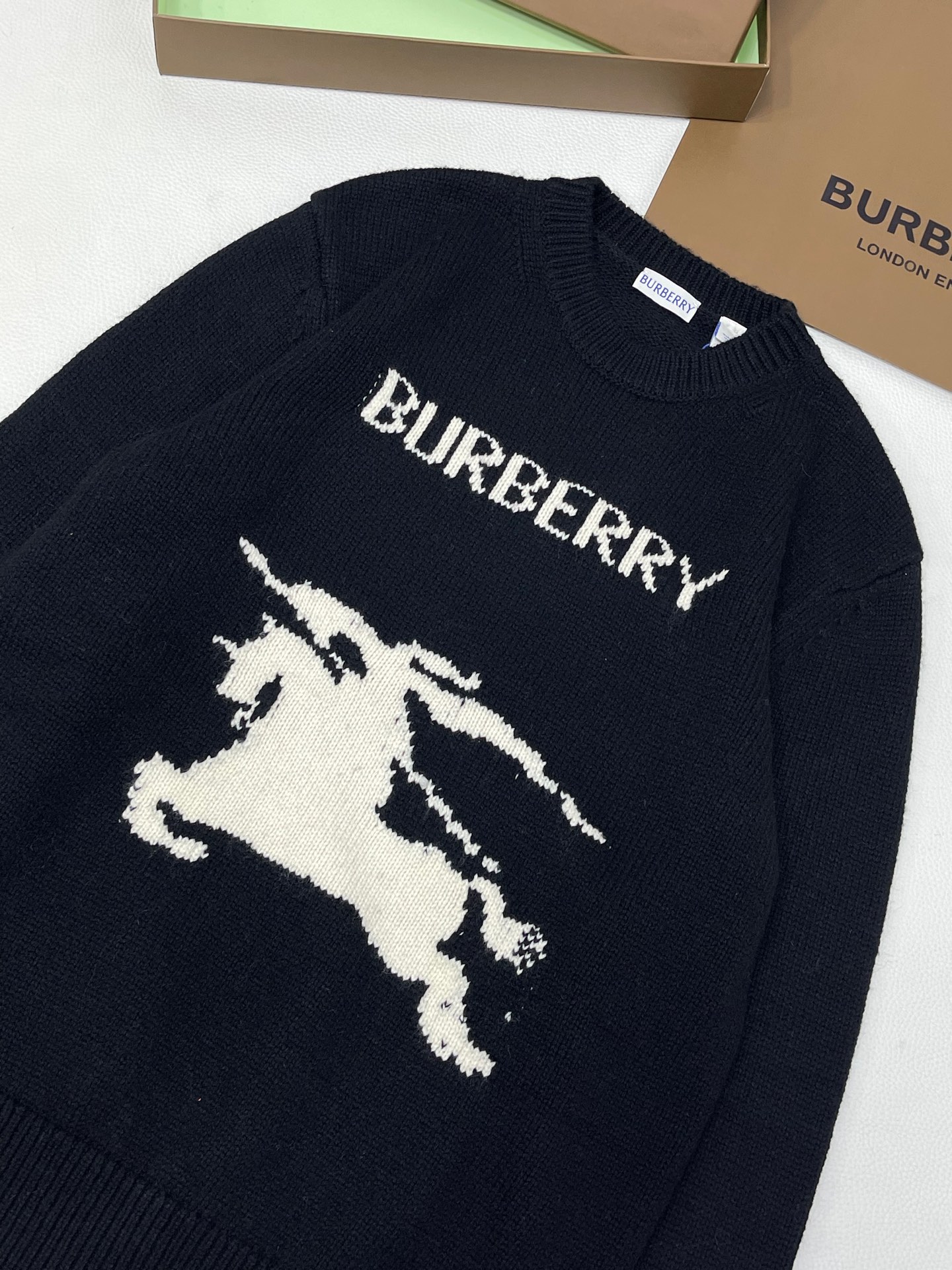 Burberry 巴宝莉 SS25 马术骑士 纯色圆领羊绒毛衣 针织衫 长袖 蓝色 灰色B0 81141541