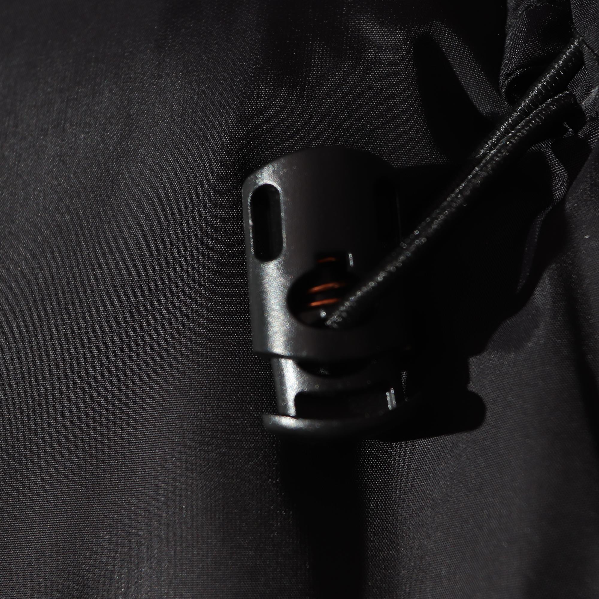 升级版 The North Face 1996  防水 防風 保暖長袖 外套 風摟 男款 女款 700羽绒 米白