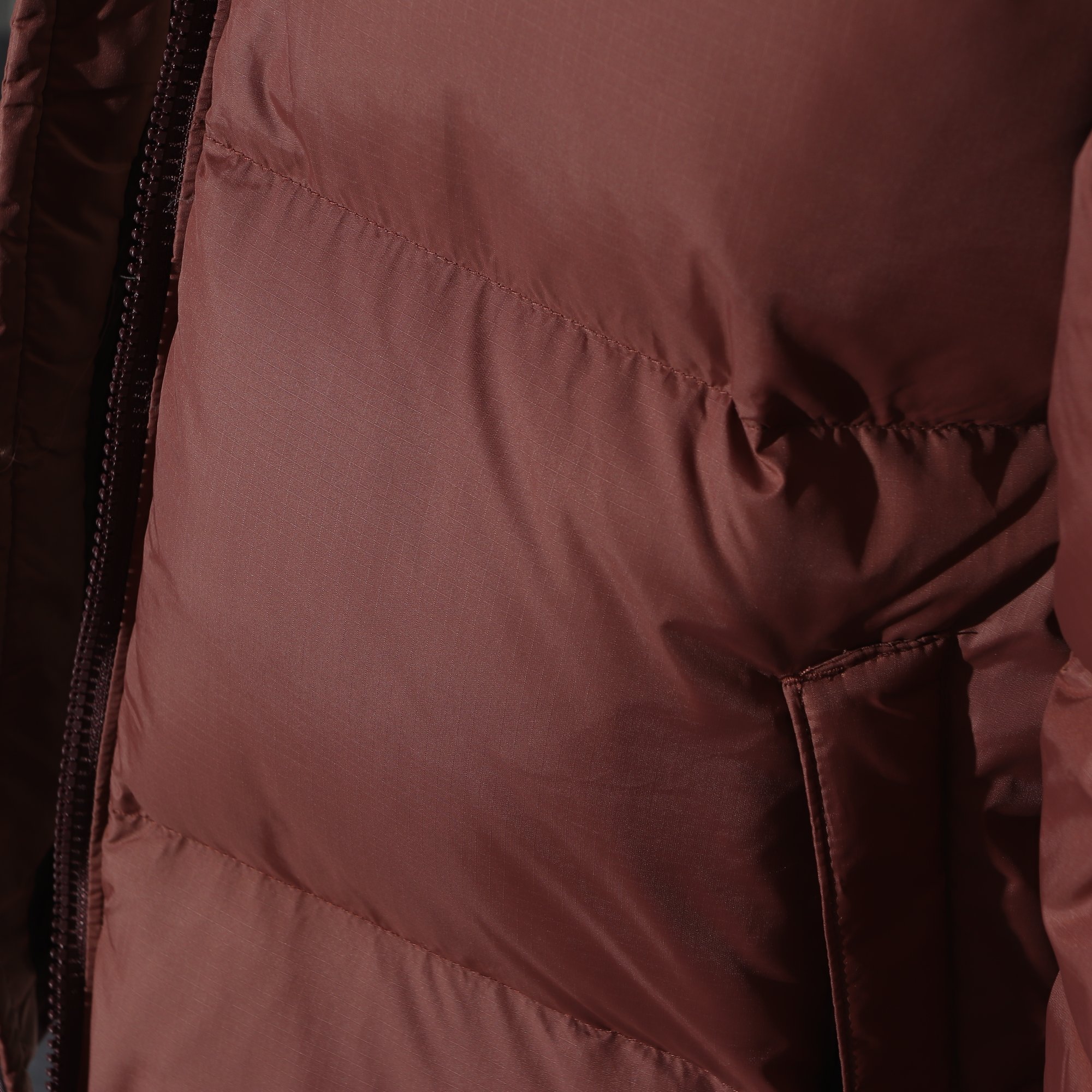 升级版 The North Face 1996  防水 防風 保暖長袖 外套 風摟 男款 女款 700羽绒 枣红