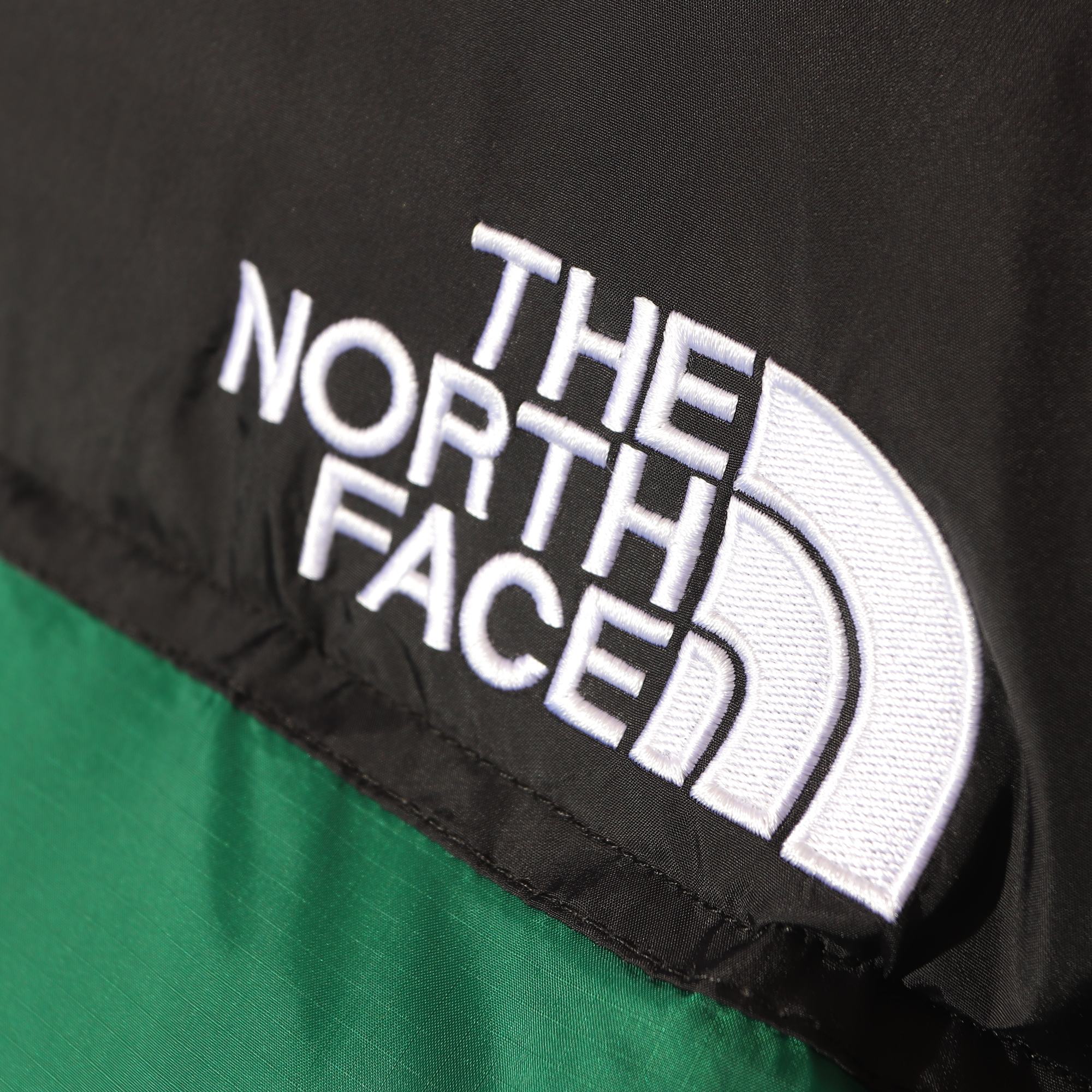 升级版 The North Face 1996  防水 防風 保暖長袖 外套 風摟 男款 女款 700羽绒 翠绿