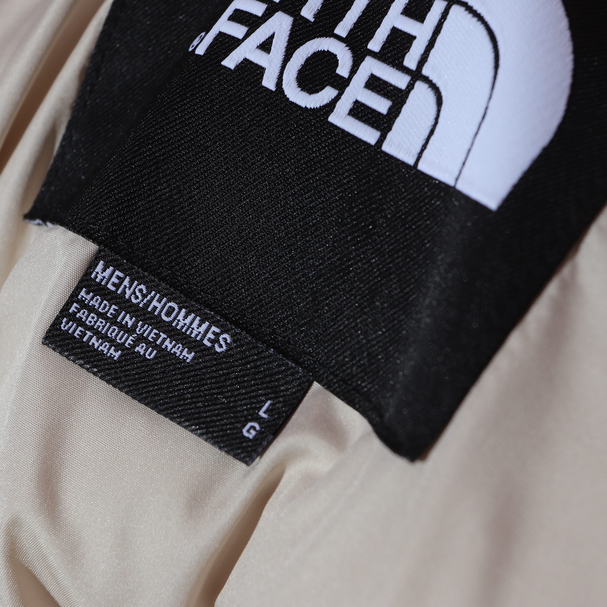 升级版 The North Face 1996  防水 防風 保暖長袖 外套 風摟 男款 女款 700羽绒 灰白