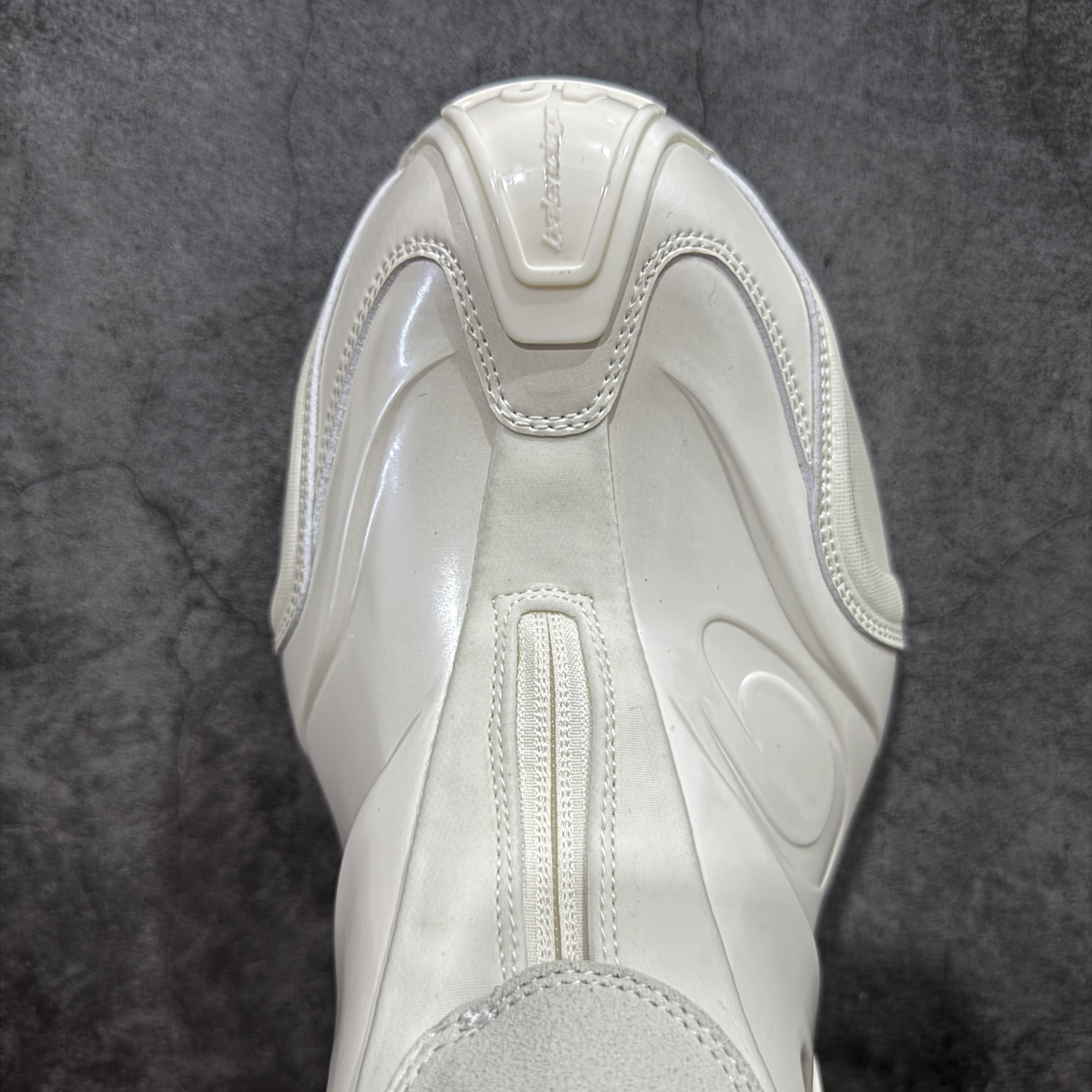 Balenciaga 巴黎世家Basketball   篮球鞋 圆头拉链 生活休闲鞋 男女同款 波鞋 C0 白色 824909WBKBM1110