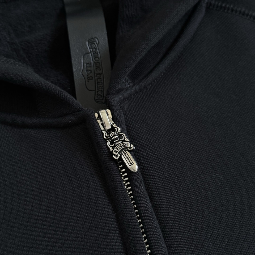 Chrome Hearts 克罗心 经典 刺绣 拉链卫衣 外套 长袖 黑色 前银色牌 后三十字架 A5  