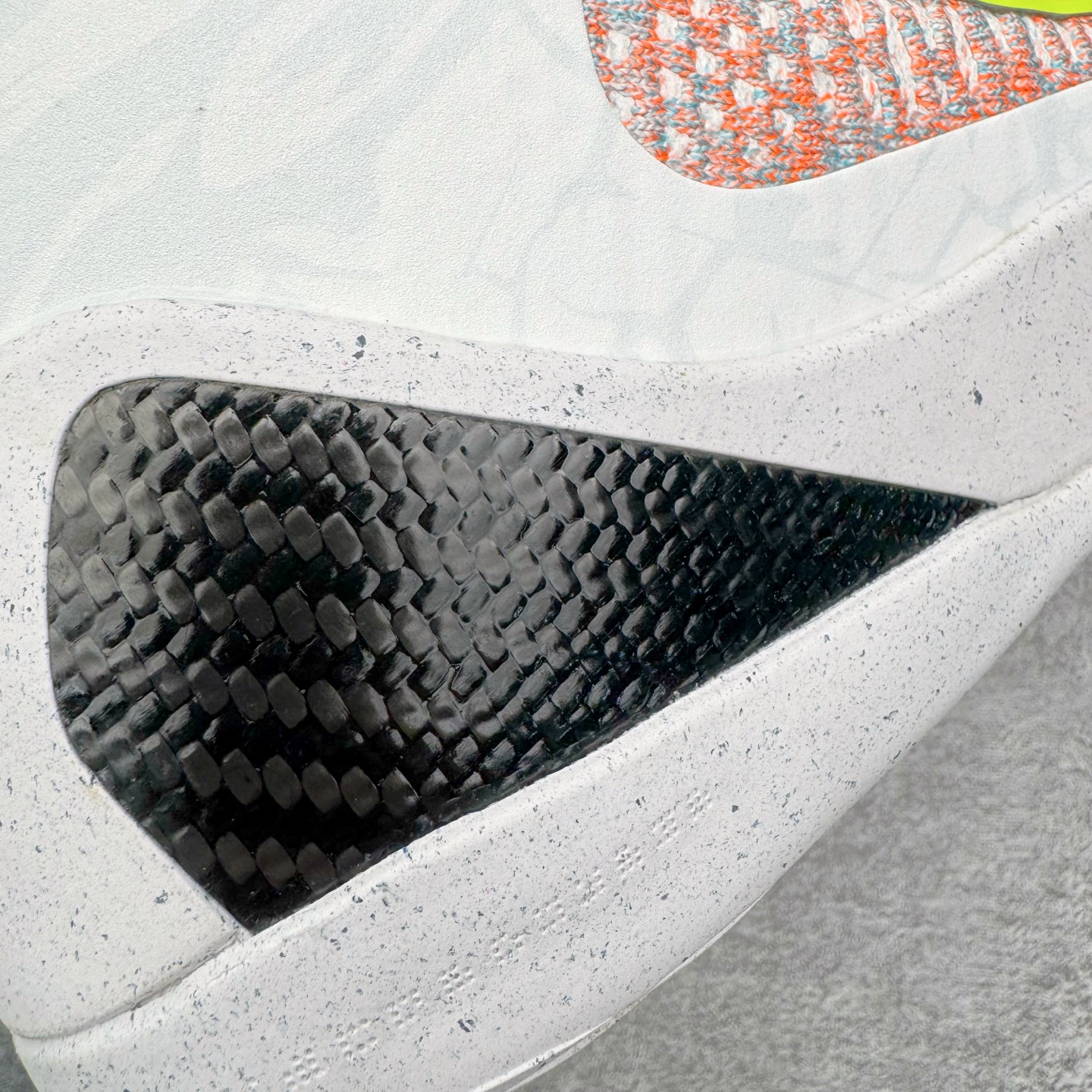 灭世MAX KOBE 9 ELITE PROTRO 科比9代精英 高筒 篮球鞋 实战鞋 球鞋 男鞋 波鞋  白绿橙 FZ7335-101