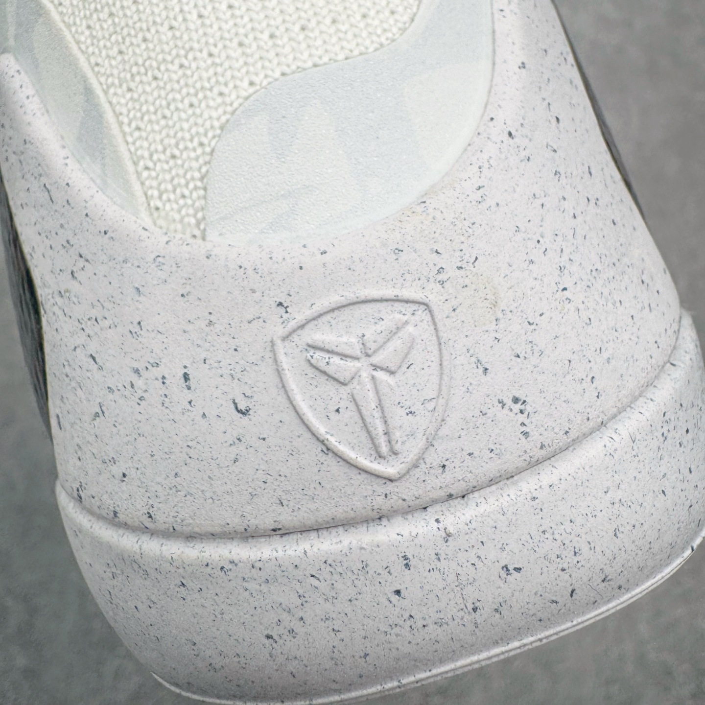 灭世MAX KOBE 9 ELITE PROTRO 科比9代精英 高筒 篮球鞋 实战鞋 球鞋 男鞋 波鞋  白绿橙 FZ7335-101