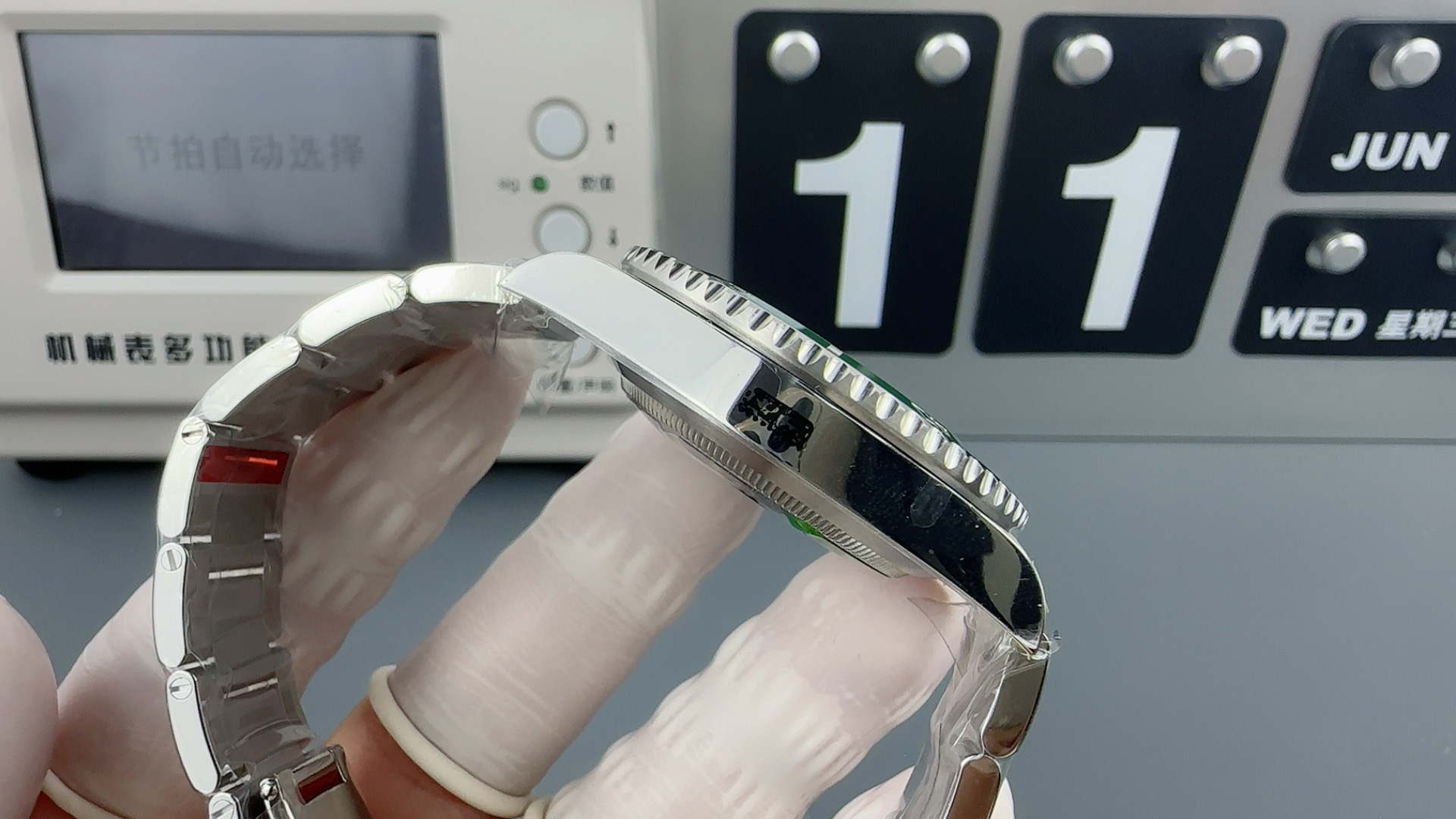 VS ROLEX  勞力士  自動機械機芯300米防水 男表瑞表40mm 蚝式鋼表殼 蚝式鋼表帶 绿水鬼 全绿盘