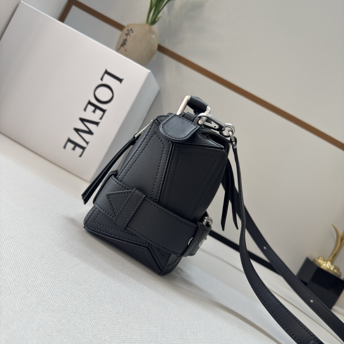  Loewe 罗意威 Puzzle Biker 微标 小牛皮 单肩斜挎手提包 小号 L0银色五金黑色A510S21XC7-1100