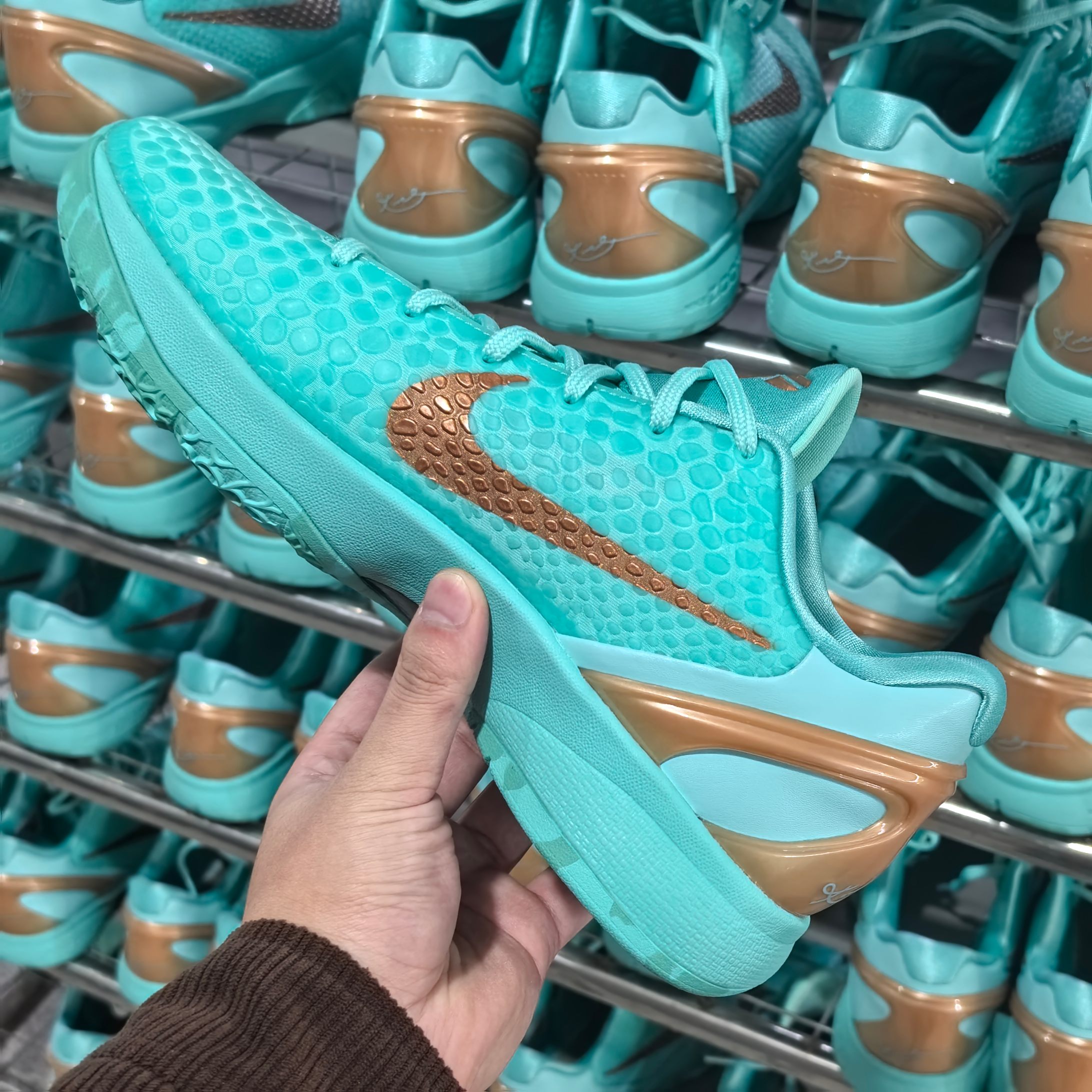 STAR-S级 Kobe6  前掌Zoom Turbo 气垫 后掌EVA缓震 低筒 球鞋 籃球鞋 實戰鞋 真碳板 男鞋 波鞋 自由女神 IO5774-300