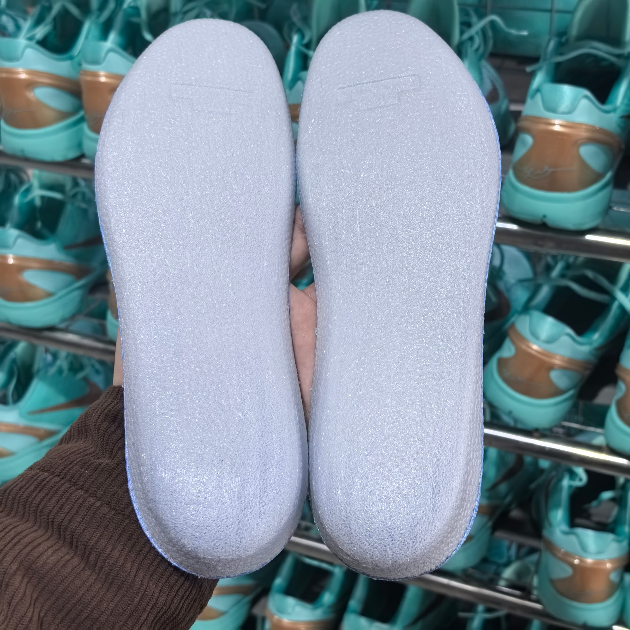 STAR-S级 Kobe6  前掌Zoom Turbo 气垫 后掌EVA缓震 低筒 球鞋 籃球鞋 實戰鞋 真碳板 男鞋 波鞋 自由女神 IO5774-300