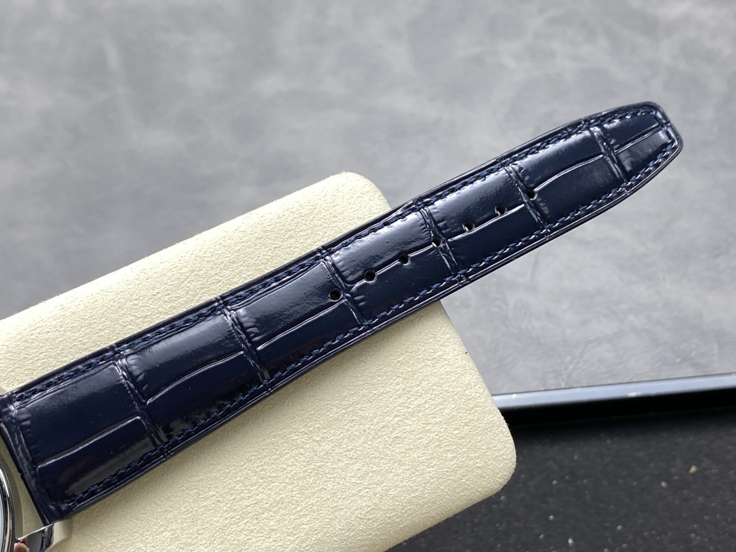  APS IWC 万国 葡萄牙系列 自动机械机芯 50米防水 银色表盘 24款 42.4 14.1 IW501702 