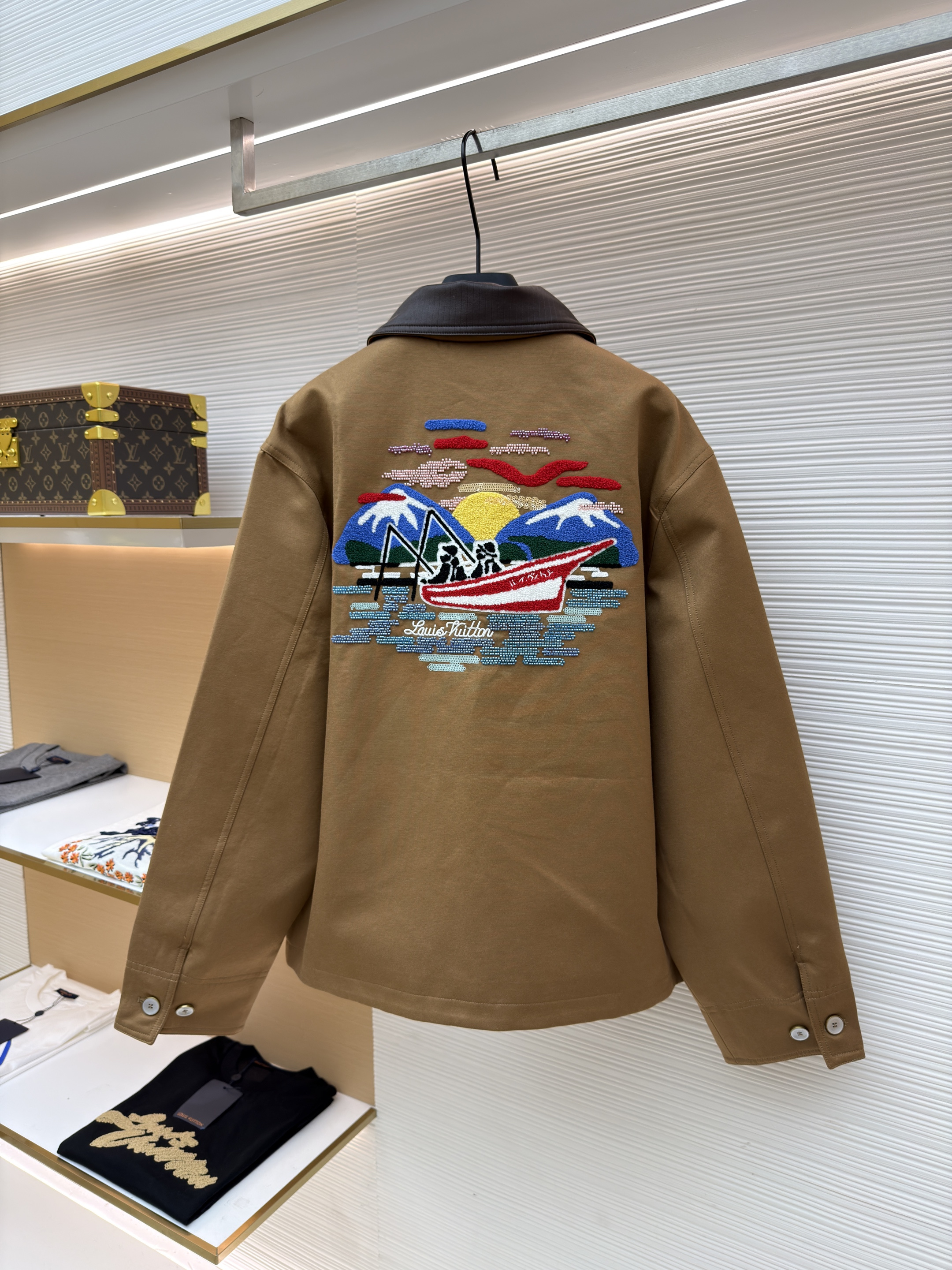 LOUIS VUITTON LV NIGO 路易威登   锦鲤 提花翻领夹克  长袖 外套 棕色C0 1AIMQN