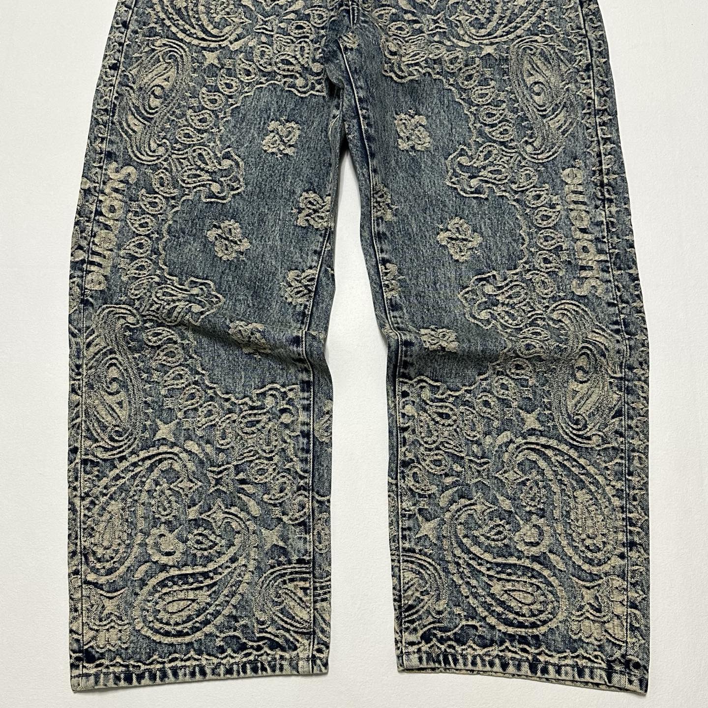 Supreme SS25 WEEK7 Bandana Jacquard Baggyjean 腰果花 编织 宽松 直筒 牛仔裤 男女同款 SUP-SS25-058