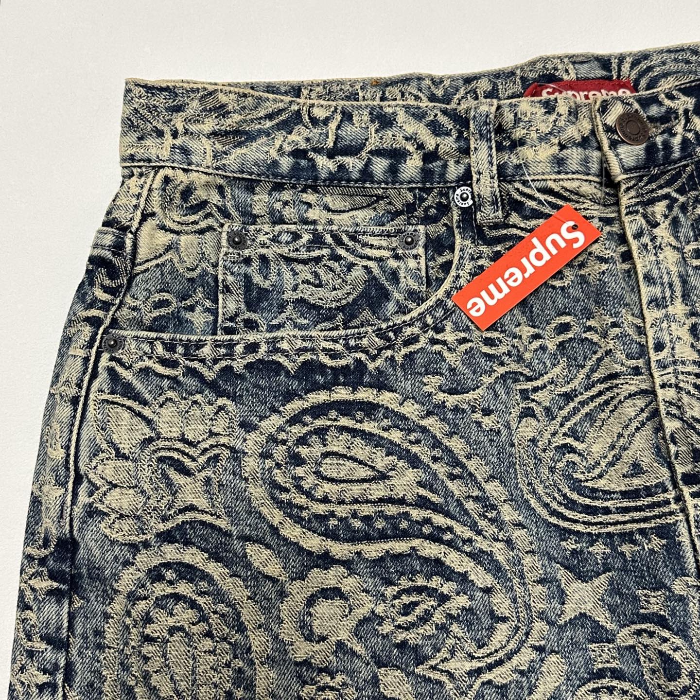 Supreme SS25 WEEK7 Bandana Jacquard Baggyjean 腰果花 编织 宽松 直筒 牛仔裤 男女同款 SUP-SS25-058