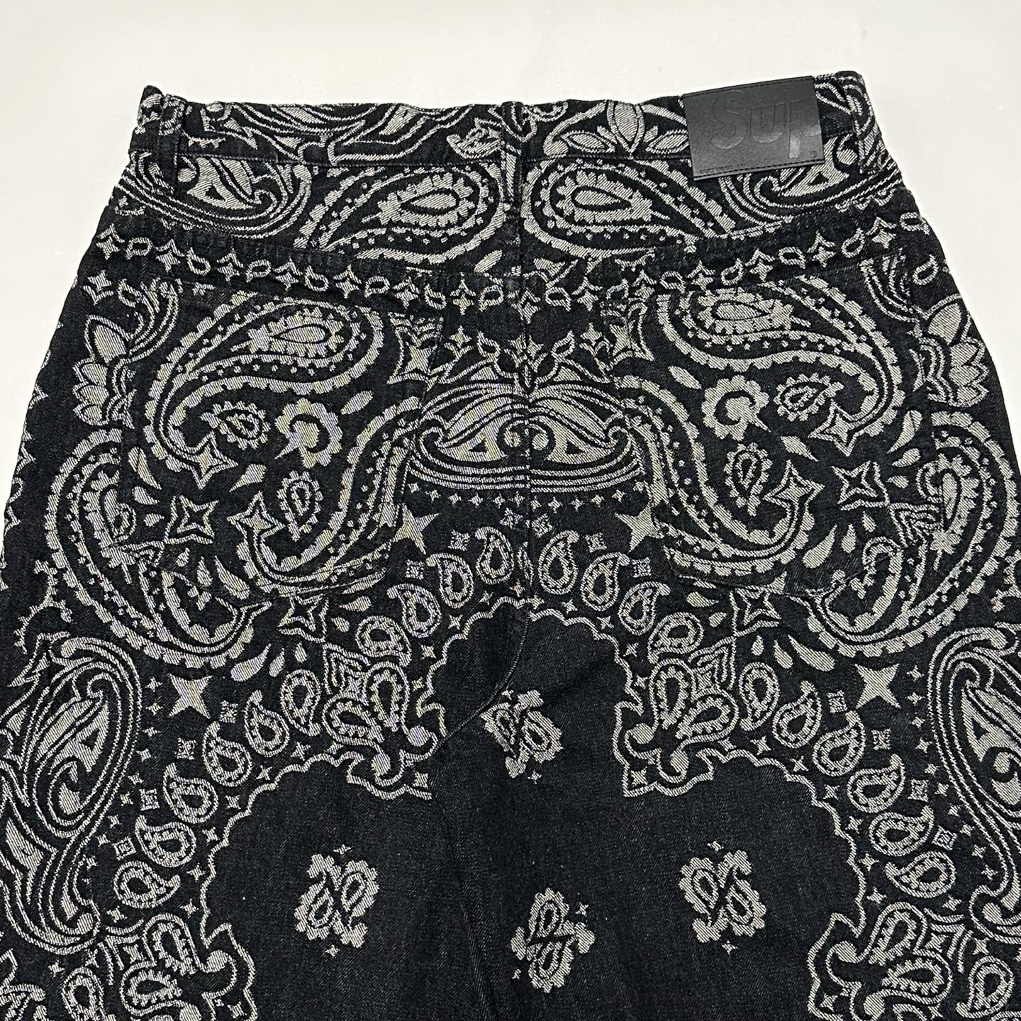 Supreme SS25 WEEK7 Bandana Jacquard Baggyjean 腰果花 编织 宽松 直筒 牛仔裤 男女同款 SUP-SS25-058