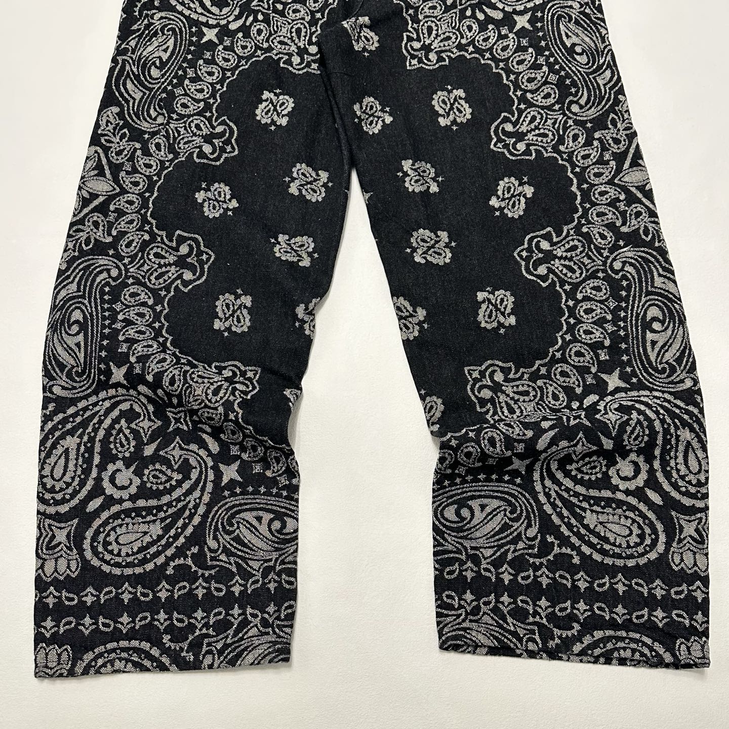 Supreme SS25 WEEK7 Bandana Jacquard Baggyjean 腰果花 编织 宽松 直筒 牛仔裤 男女同款 SUP-SS25-058