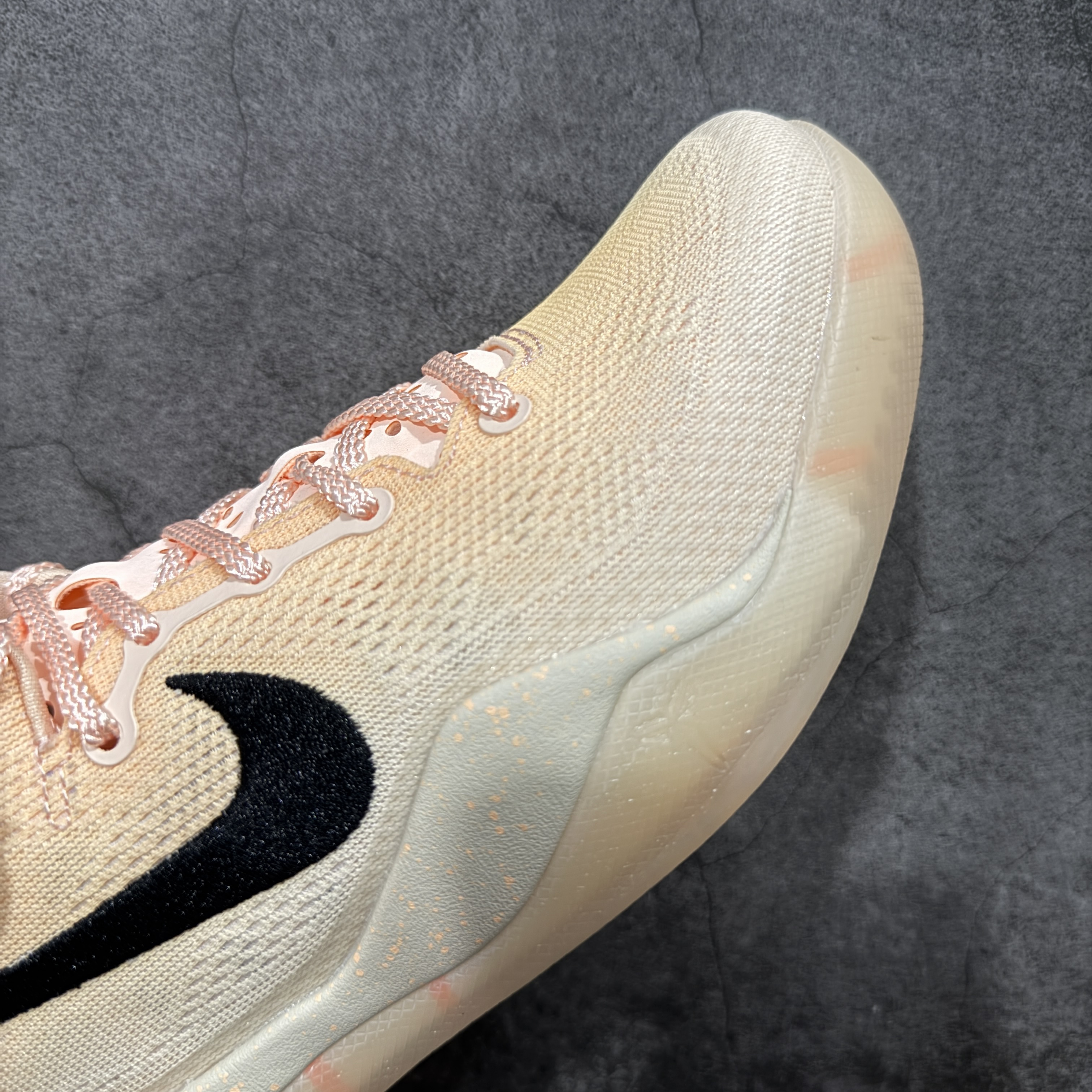 灭世 KOBE 8 Protro Academy P EYBL 科比8 低筒 全掌LUNARLON 鞋墊 籃球鞋 實戰鞋 球鞋 男鞋 波鞋 渐变 粉黑色 HQ3138-800