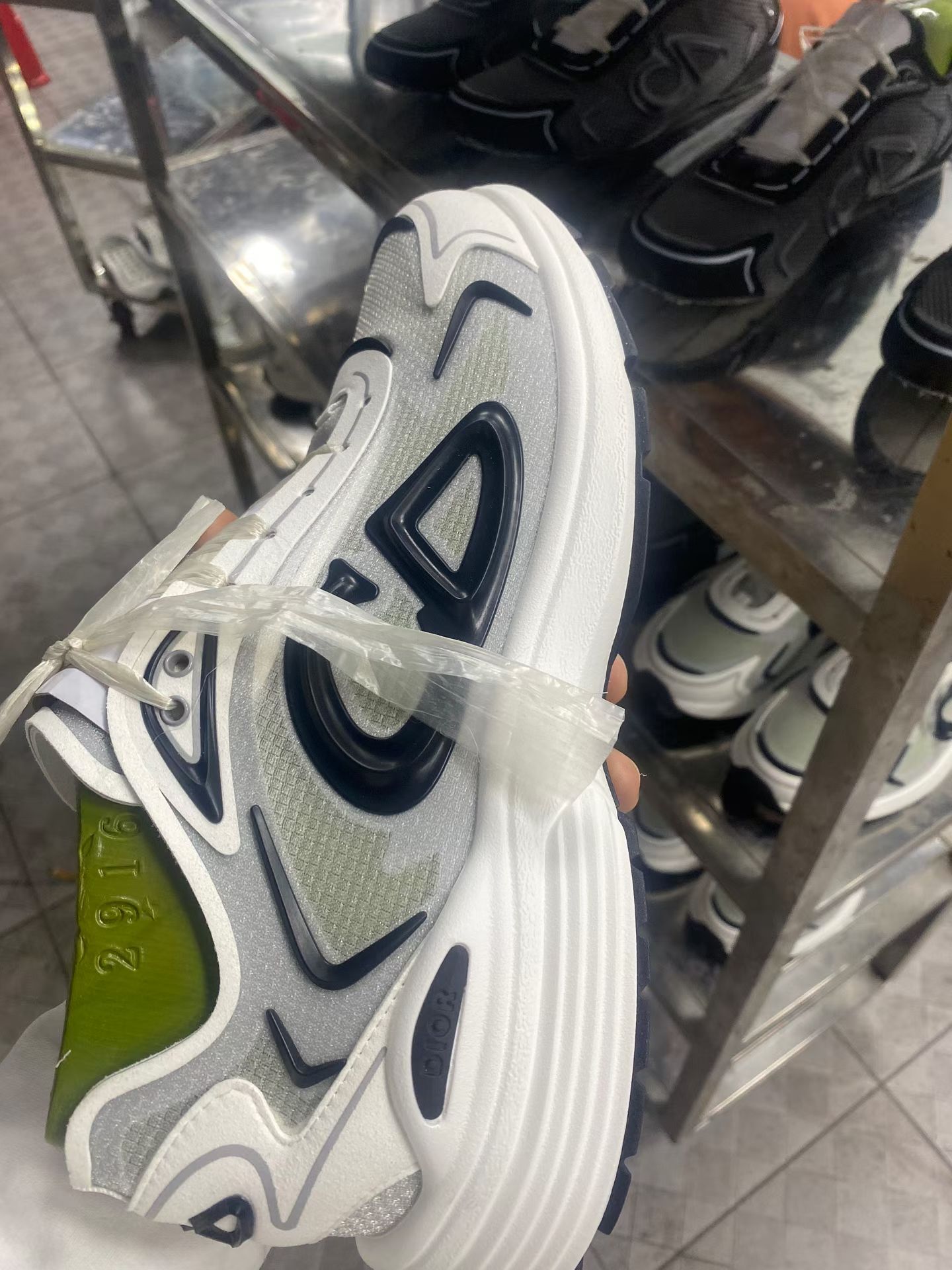 佛山顶规 Dior 迪奥 B30 网眼织物  低筒 休闲鞋 运动鞋 板鞋 男鞋 女鞋 C5  网面 白色 黑色 3SN342ABF-H014 H968