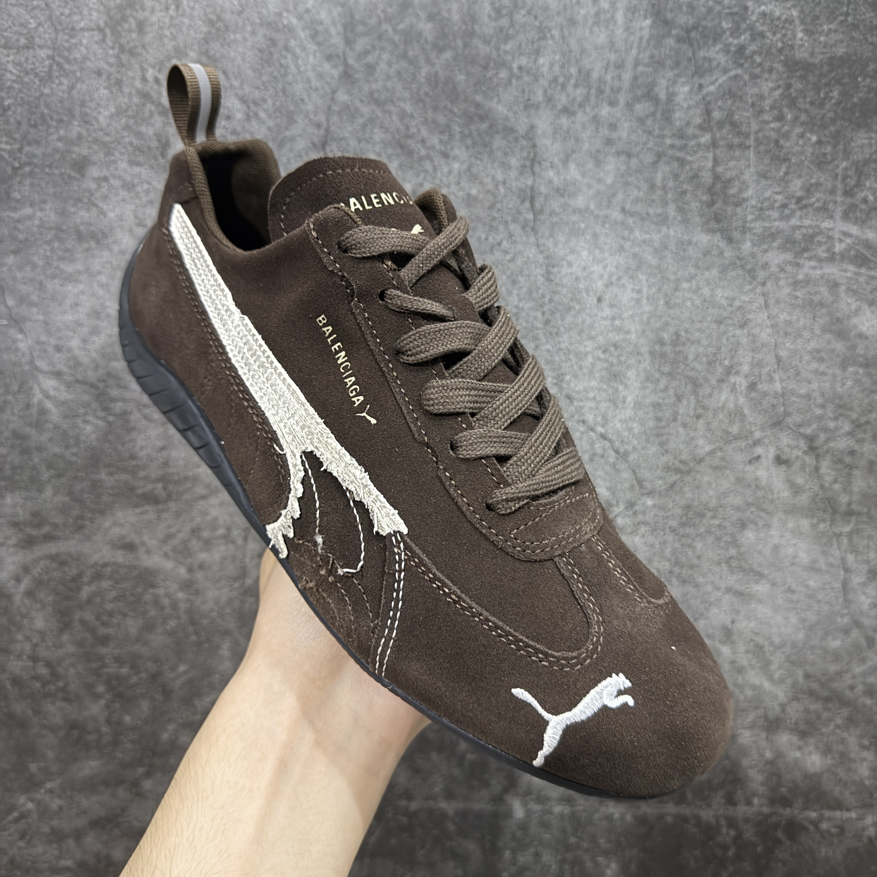 Balenciaga The Open Product x Puma Speedcat  巴黎世家 低筒 做旧 系带 二层绒面皮防滑耐磨 低筒 舒适时尚 赛车 跑步鞋 休闲鞋 波鞋 棕色 406519 05