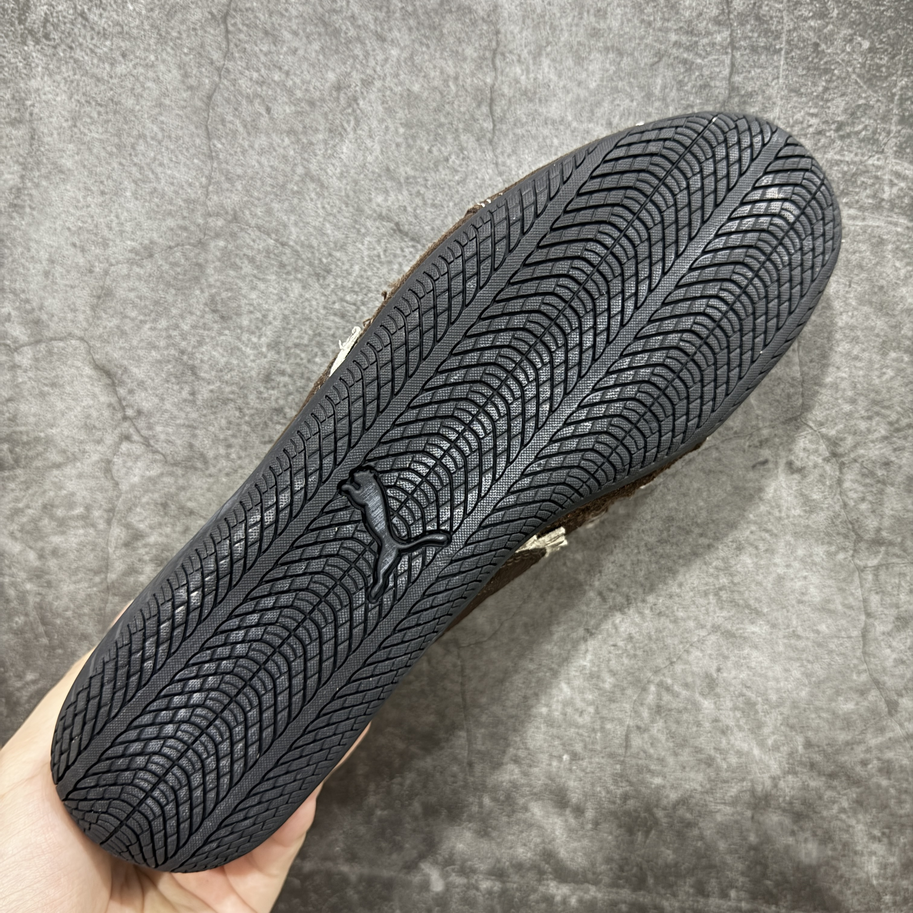 Balenciaga The Open Product x Puma Speedcat  巴黎世家 低筒 做旧 系带 二层绒面皮防滑耐磨 低筒 舒适时尚 赛车 跑步鞋 休闲鞋 波鞋 棕色 406519 05