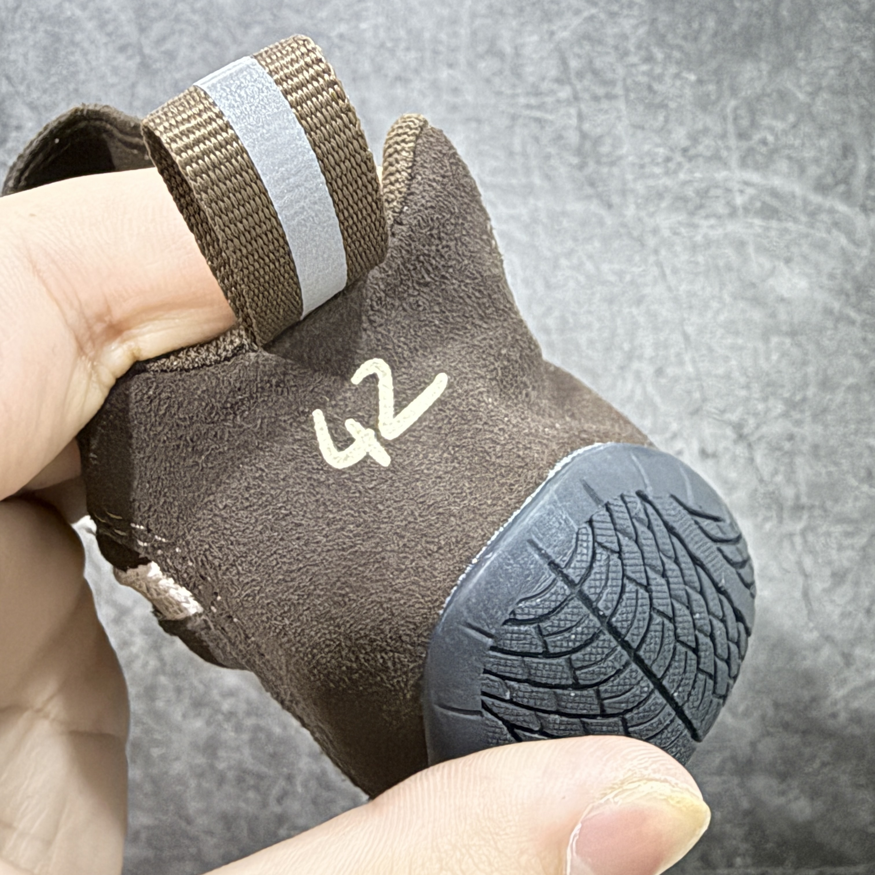 Balenciaga The Open Product x Puma Speedcat  巴黎世家 低筒 做旧 系带 二层绒面皮防滑耐磨 低筒 舒适时尚 赛车 跑步鞋 休闲鞋 波鞋 棕色 406519 05